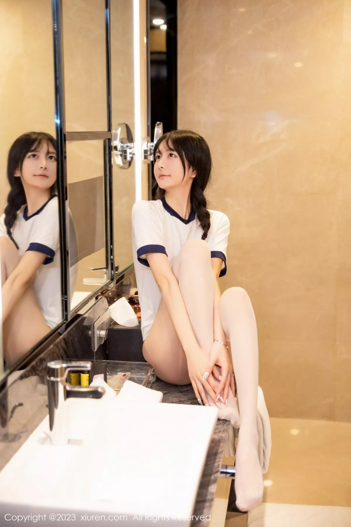 秀人集.com_[XiuRen秀人网]No.6447_模特谢小蒽私房浴室性感白色水手服秀苗条身材迷人诱惑写真87P