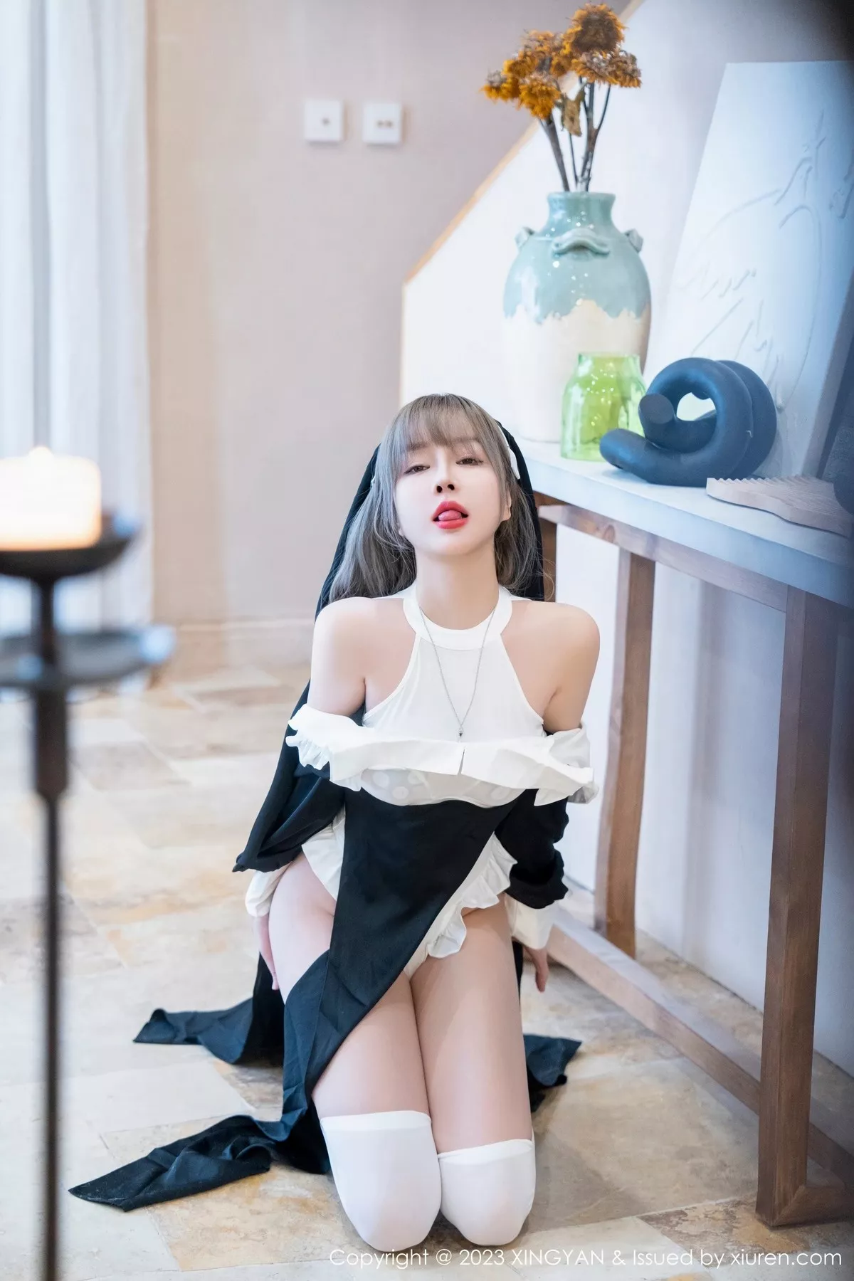 秀人集.com_[XINGYAN星颜社]VOL.187_女神王雨纯半脱修女服饰露白色轻透上衣配白丝袜完美诱惑写真75P