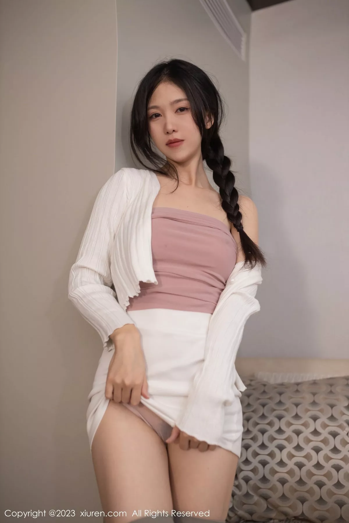 秀人集.com_[XiuRen秀人网]No.6643_模特利世私房性感白色衣配白短裙露粉色蕾丝内裤惹火诱惑写真69P