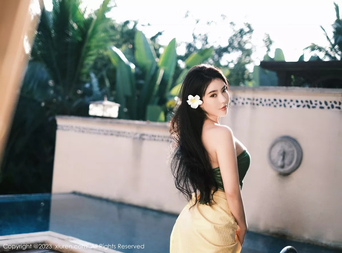 秀人集.com_[XiuRen秀人网]No.6648_女神Manuela玛鲁娜户外抹胸服+室内紧身衣秀丰满身材诱惑写真64P