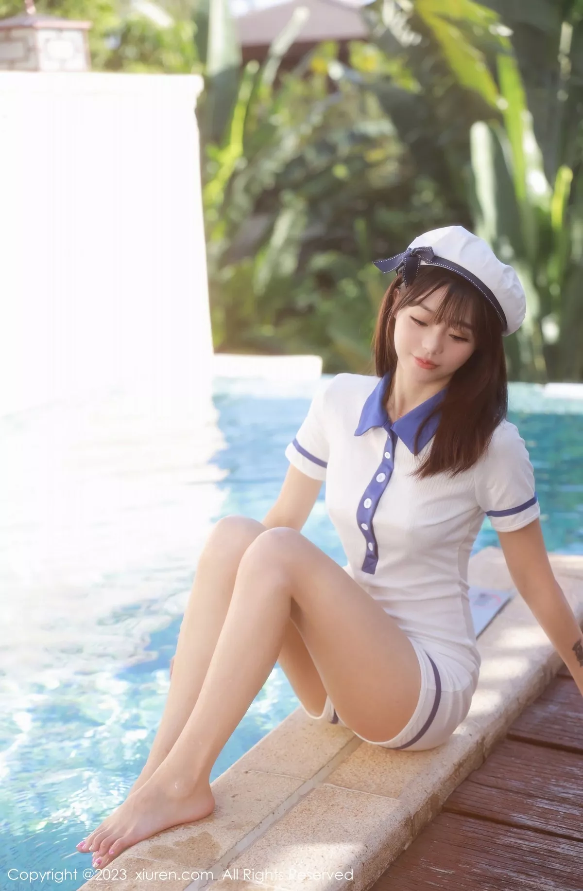 秀人集.com_[XiuRen秀人网]No.6686_模特佘贝拉bella泳池性感白色海军服半脱秀完美身材诱惑写真67P