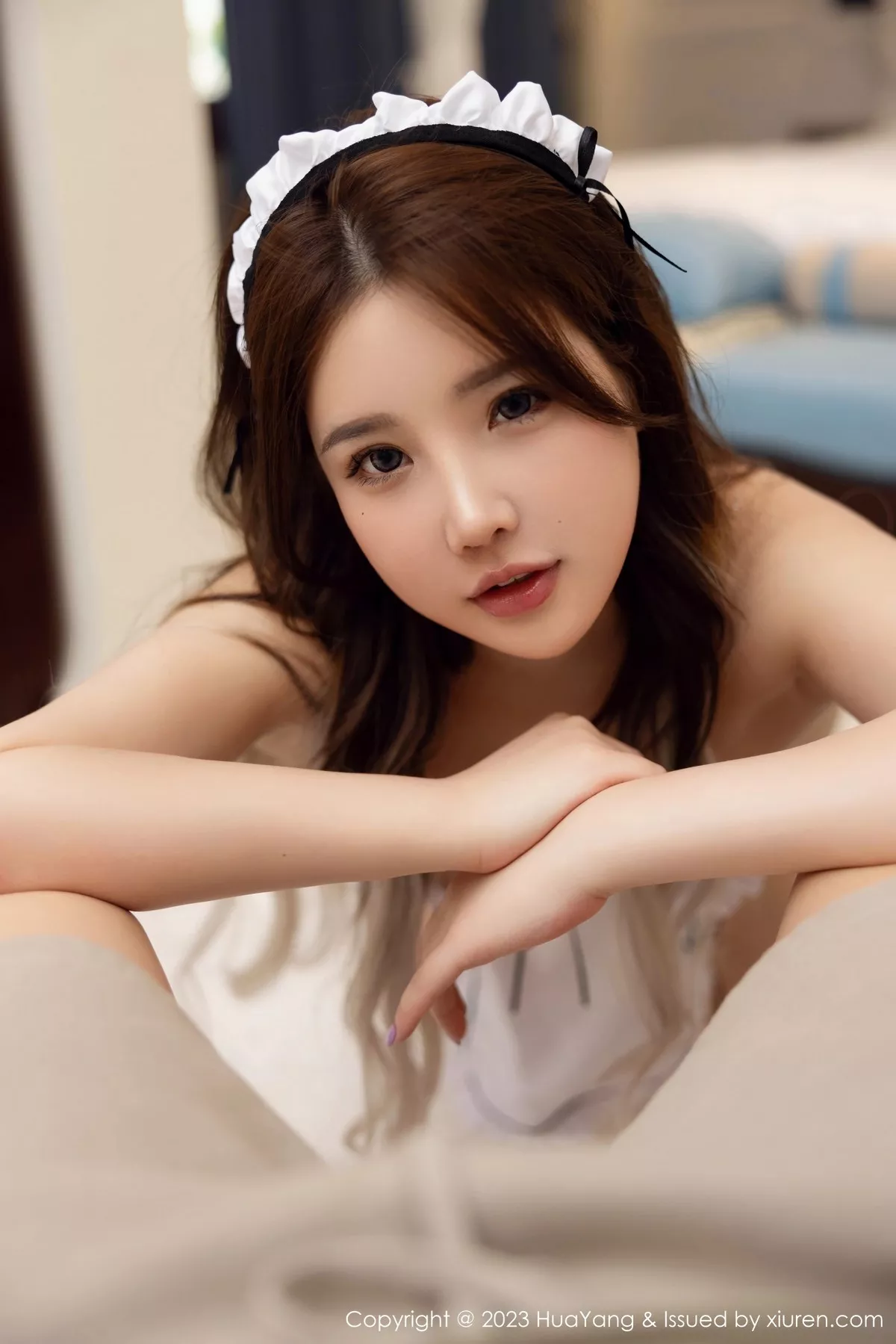 秀人集.com_[HuaYang花漾]Vol.532_模特小海臀Rena性感白色女仆服配超薄肉丝秀翘臀美腿诱惑写真61P