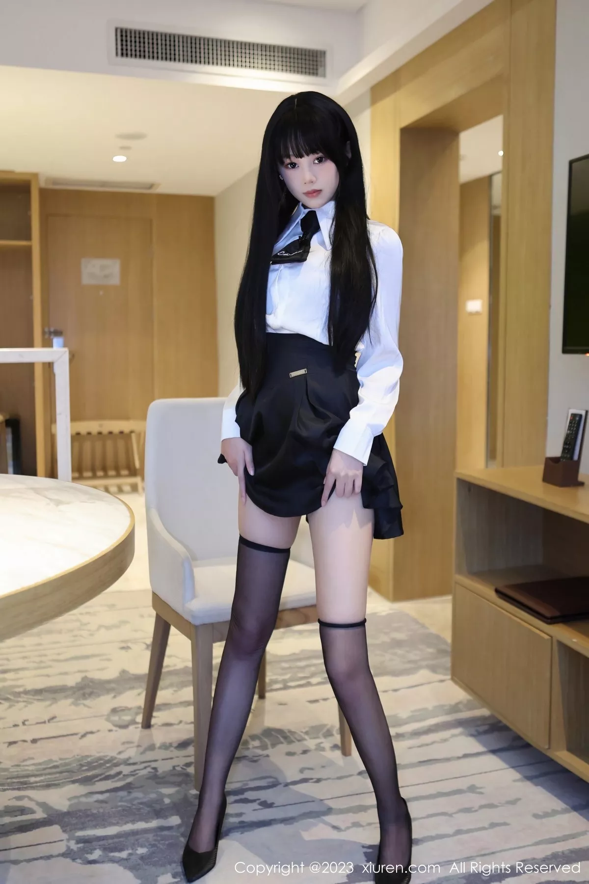 秀人集.com_[XiuRen秀人网]No.6685_模特早川京子私房床上情趣捆绑半脱露黑色情趣内衣惹火诱惑写真83P