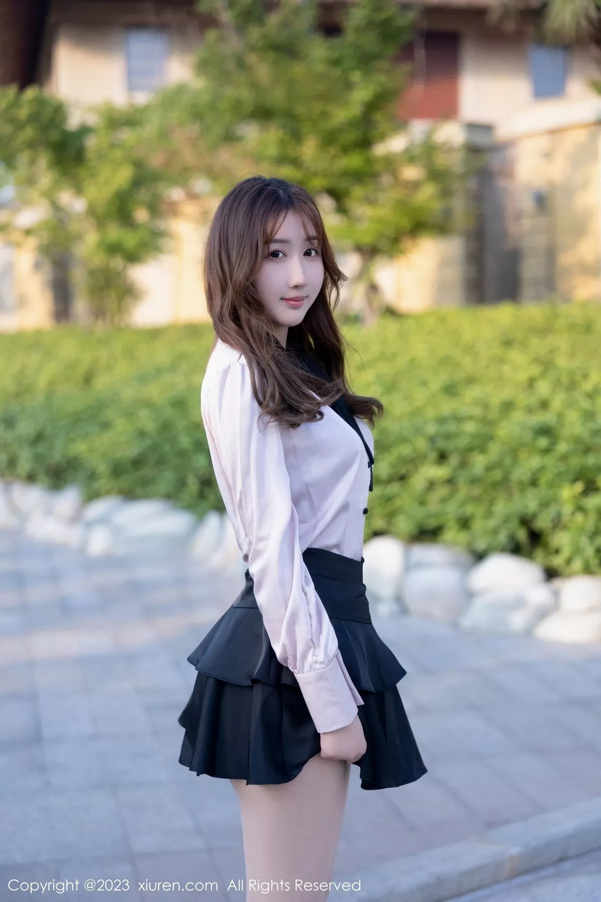 秀人集.com_[XiuRen秀人网]No.6721_模特江真真淡粉色T恤配黑短裙露性感黑色轻透内衣完美诱惑写真80P