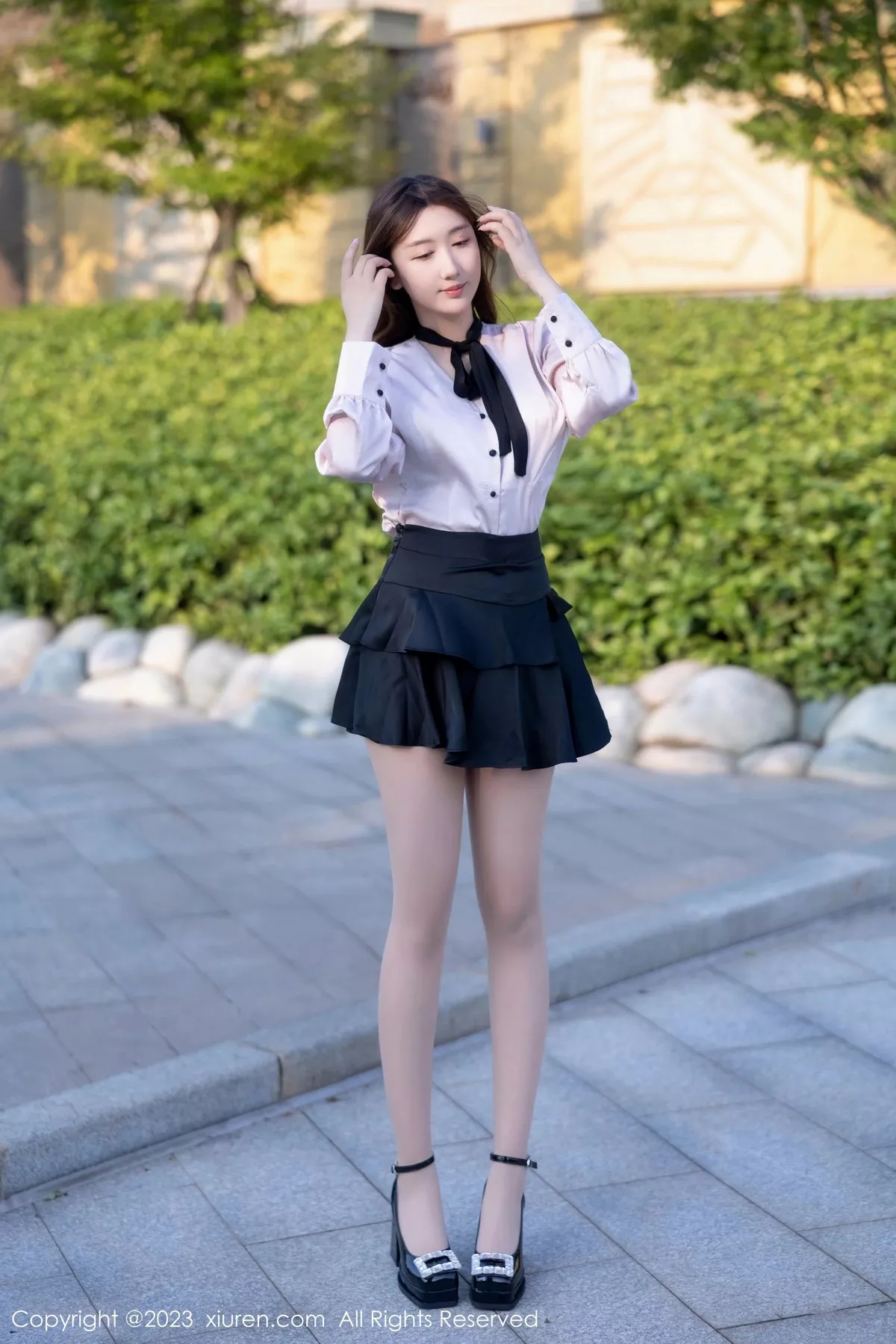 秀人集.com_[XiuRen秀人网]No.6721_模特江真真淡粉色T恤配黑短裙露性感黑色轻透内衣完美诱惑写真80P