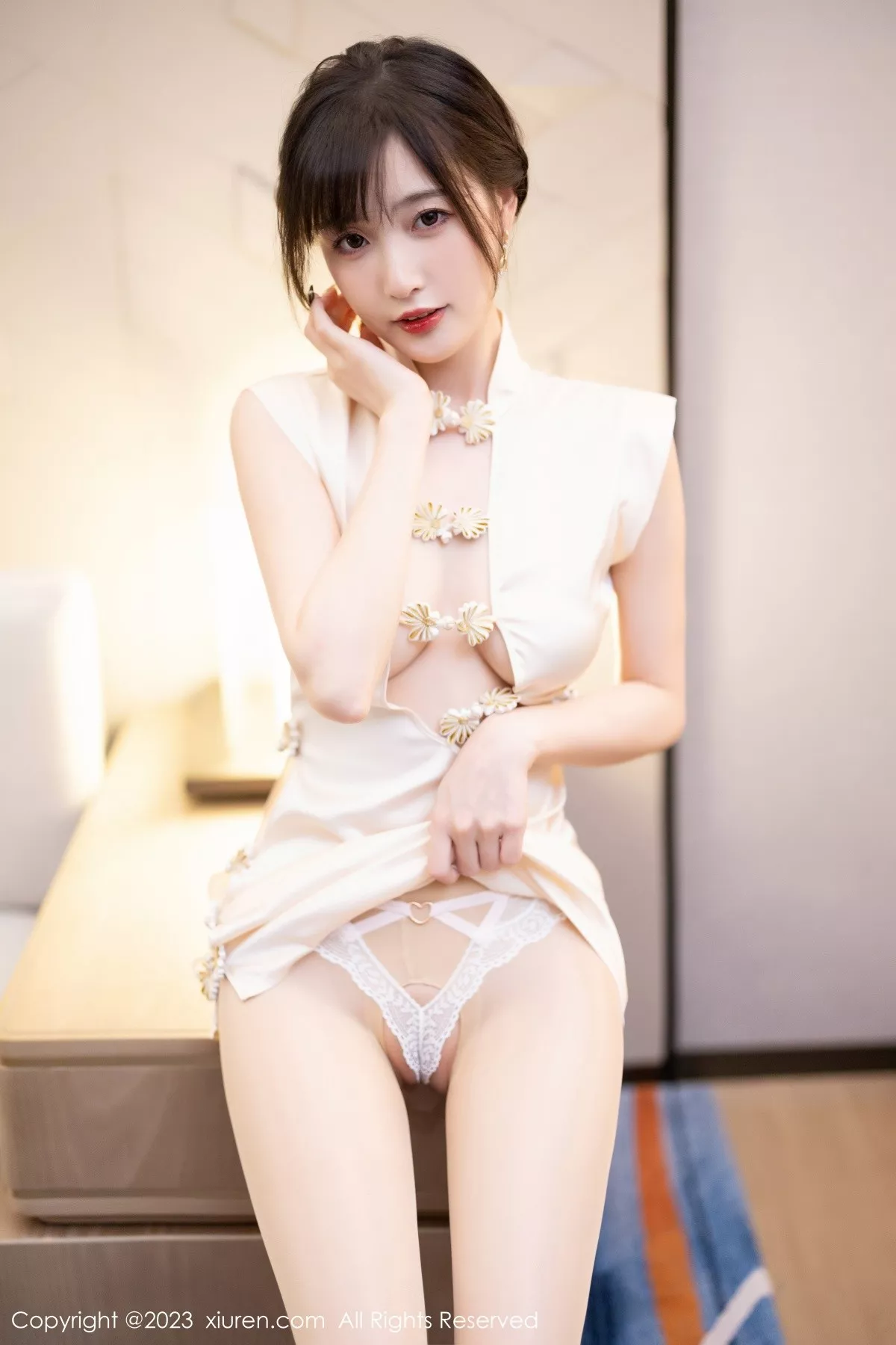 秀人集.com_[XiuRen秀人网]No.6600_模特林星阑性感白色短旗袍配开档肉丝秀曼妙身姿迷人诱惑写真88P