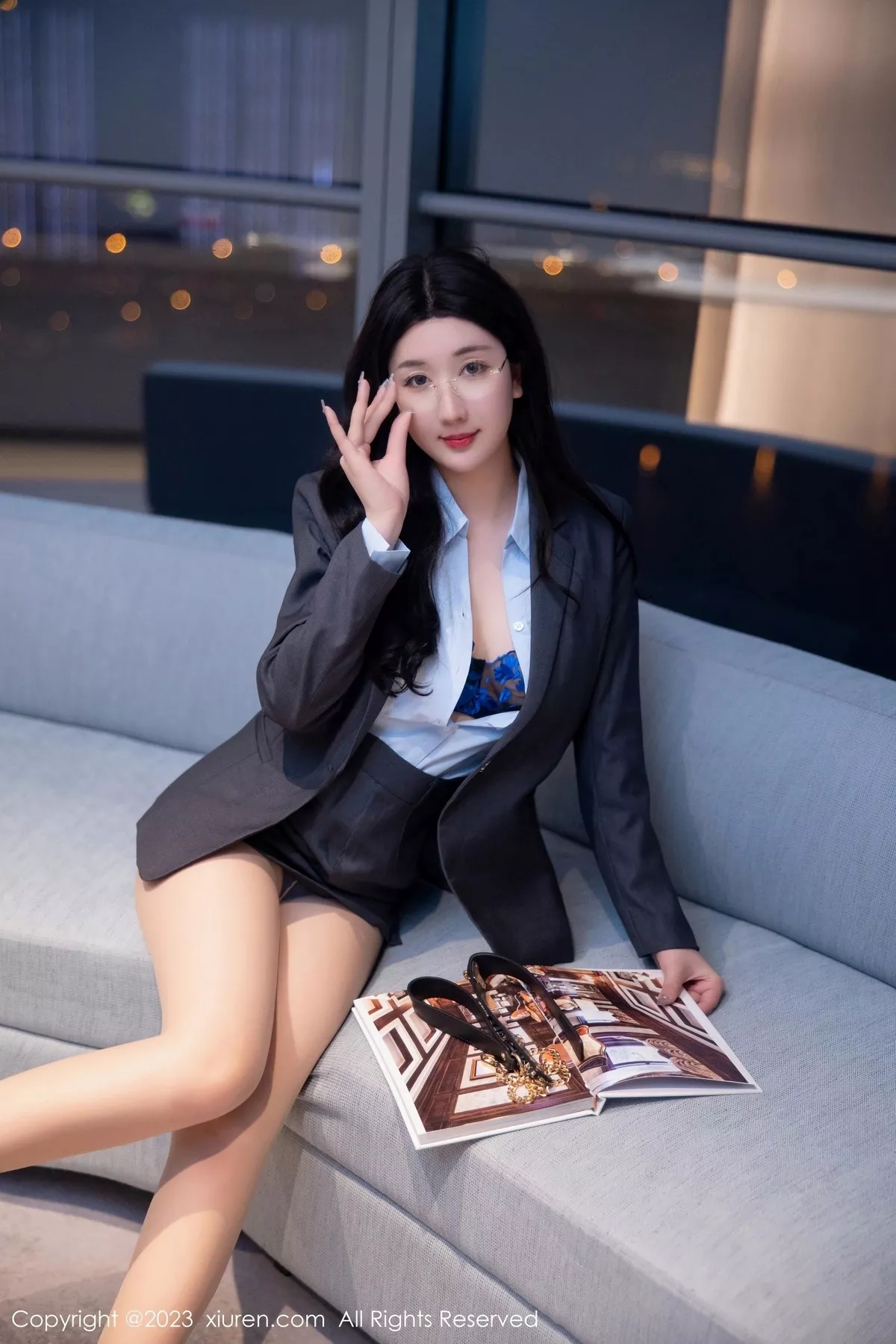 秀人集.com_[XiuRen秀人网]No.6607_模特江真真深灰色OL制服露蓝黑色蕾丝内衣配原色丝袜诱惑写真86P