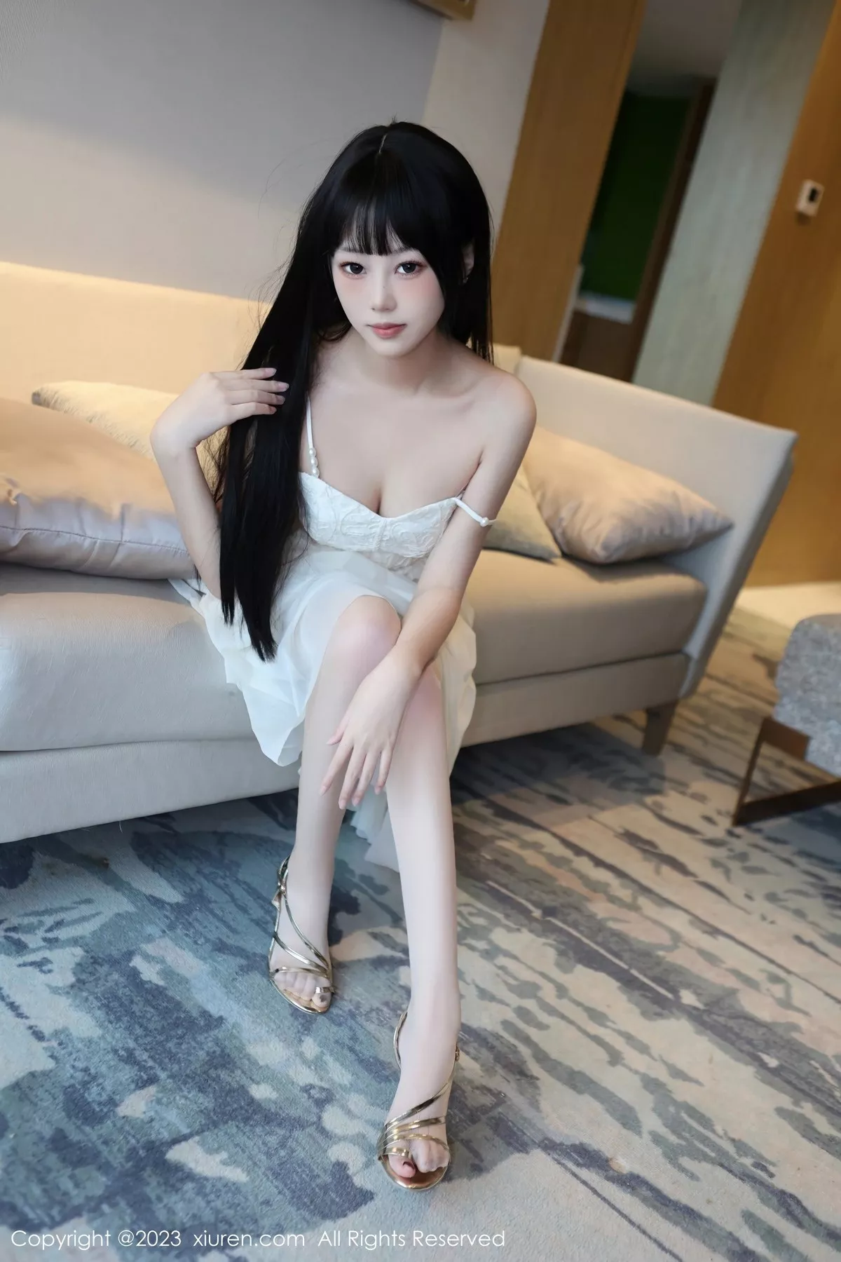 秀人集.com_[XiuRen秀人网]No.6828_模特早川京子脱白色吊带连衣裙露粉色内衣配超薄肉丝诱惑写真79P