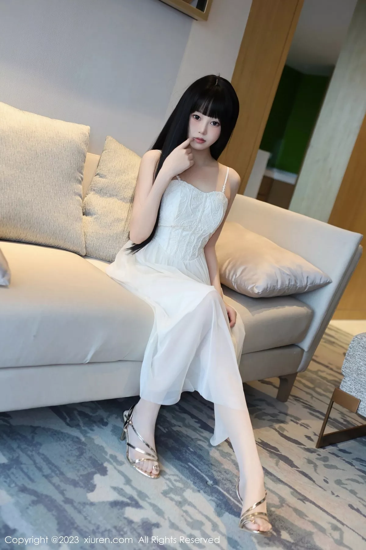 秀人集.com_[XiuRen秀人网]No.6828_模特早川京子脱白色吊带连衣裙露粉色内衣配超薄肉丝诱惑写真79P