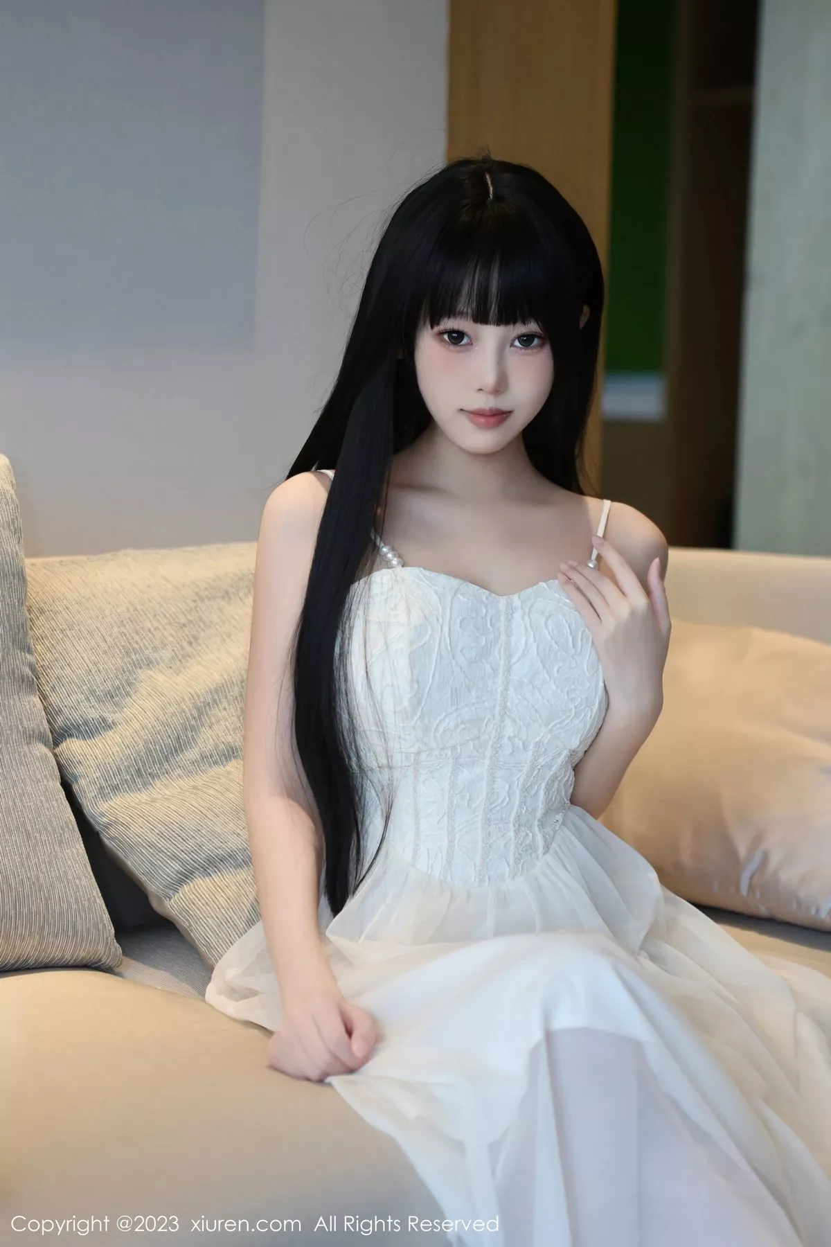 秀人集.com_[XiuRen秀人网]No.6828_模特早川京子脱白色吊带连衣裙露粉色内衣配超薄肉丝诱惑写真79P