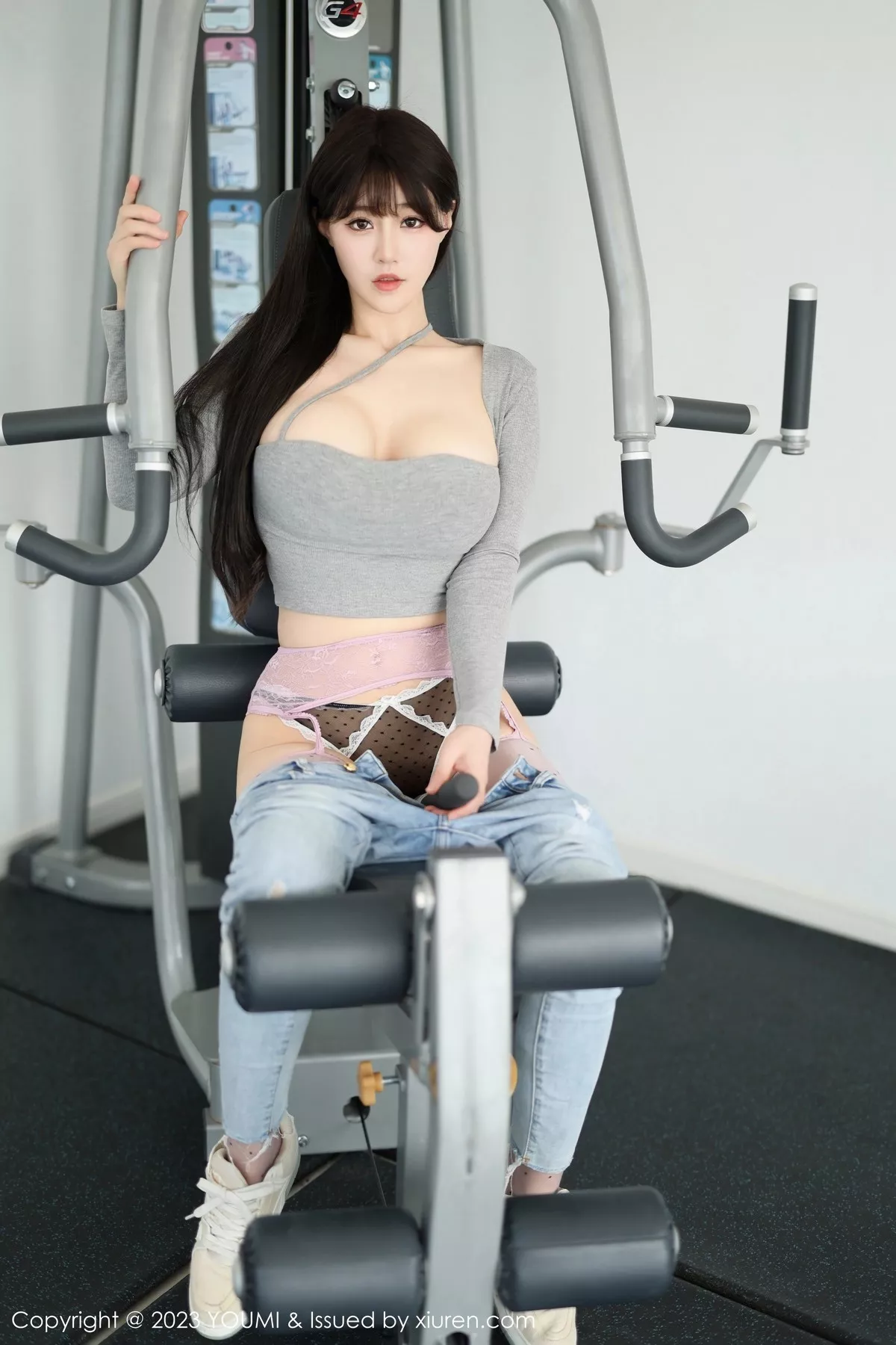 秀人集.com_[YouMi尤蜜荟]Vol.946_女神朱可儿Flora半脱牛仔裤露粉色圆点丝袜秀丰满身材诱惑写真92P