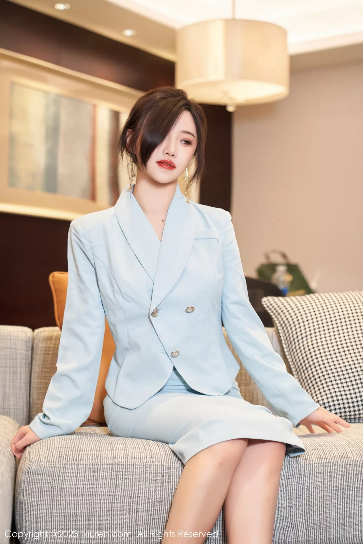 秀人集.com_[XiuRen秀人网]No.6857_模特妙可可Cheese脱淡蓝色OL服饰露浅色轻透内衣完美诱惑写真57P