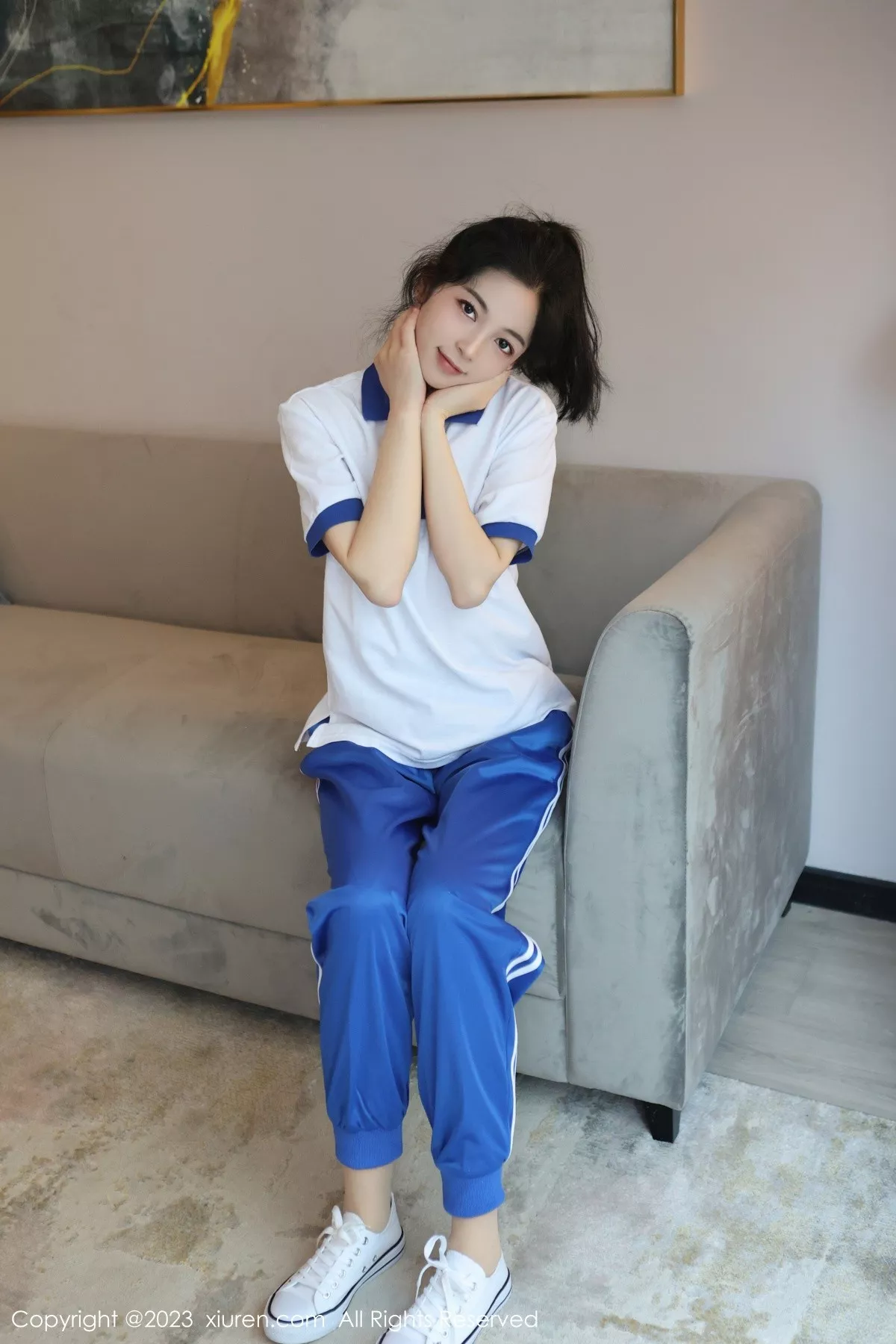 秀人集.com_[XiuRen秀人网]No.6855_模特茜茜Kimi脱性感学妹装露浅色蕾丝内衣秀完美身材诱惑写真85P