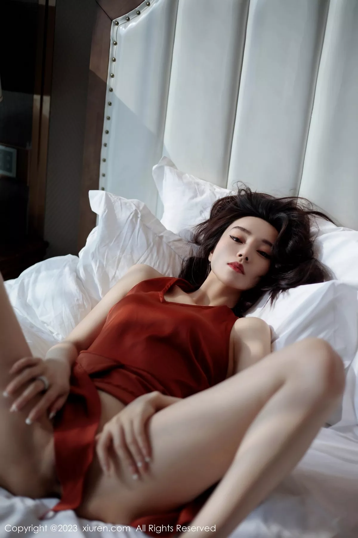 秀人集.com_[XiuRen秀人网]No.6861_新人模特苏曼兮私房性感红色连衣短裙秀曼妙身姿妩媚诱惑写真74P