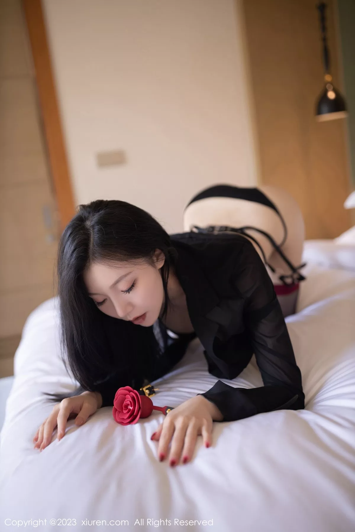 秀人集.com_[XiuRen秀人网]No.6867_模特安然anran私房性感黑色内衣配黑丝吊袜秀曼妙身姿诱惑写真80P