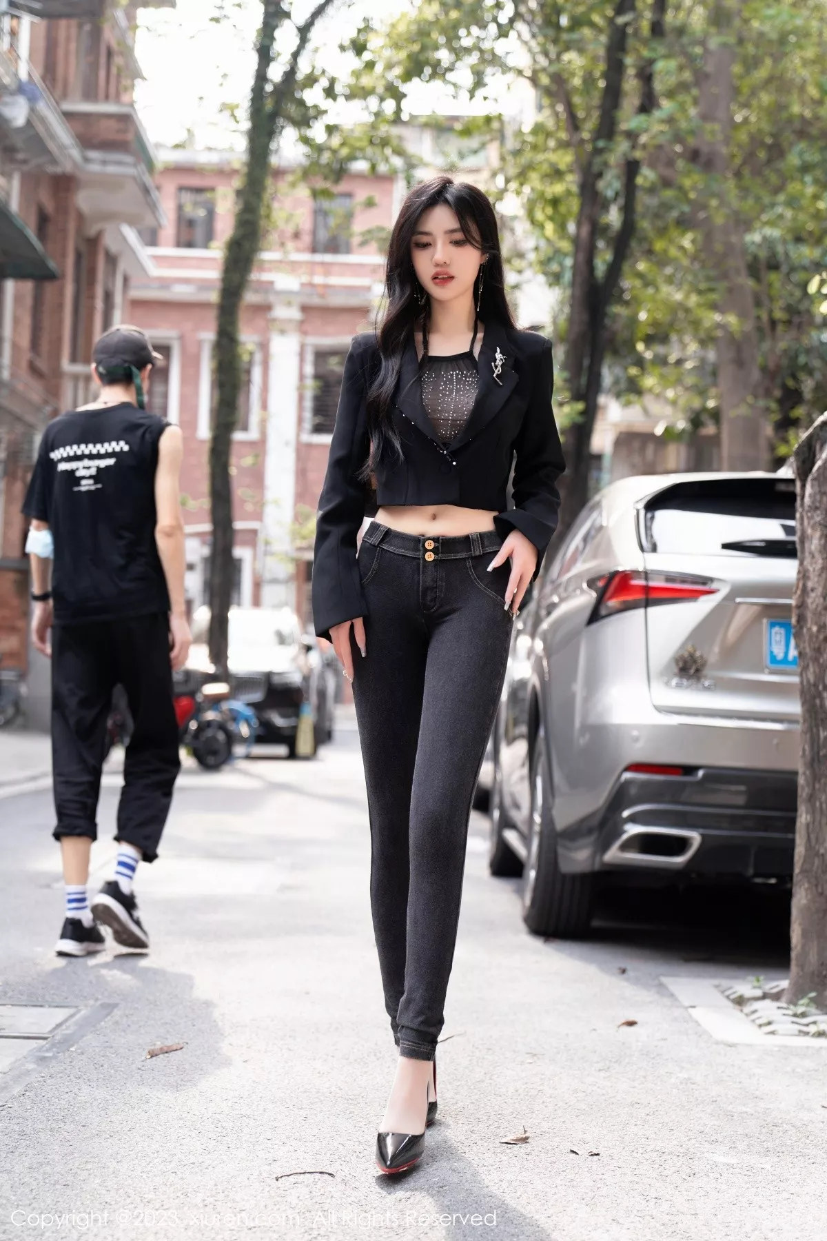 秀人集.com_[XiuRen秀人网]No.6874_模特浅浅Danny性感黑色轻透内衣配超薄肉丝秀丰腴身姿诱惑写真89P