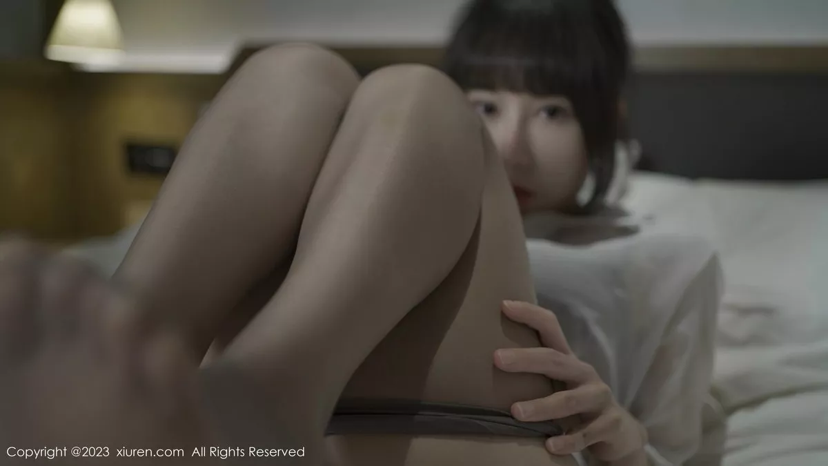 秀人集.com_[XiuRen秀人网]No.6776_模特夏馨瑶性感白T配黑色短裙露黑色内衣秀曼妙身姿诱惑写真73P