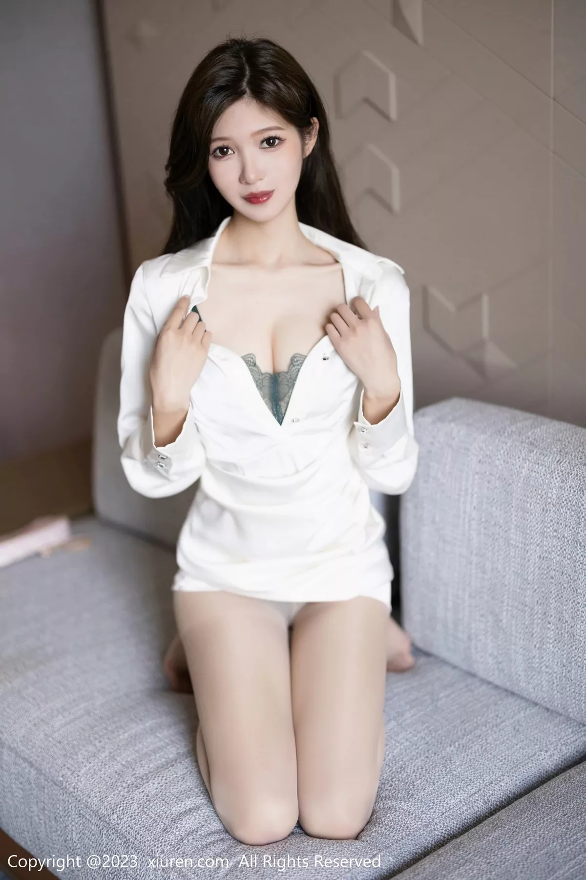 秀人集.com_[XiuRen秀人网]No.6882_模特程程程性感墨绿色蕾丝内衣配原色丝袜秀曼妙身姿诱惑写真84P