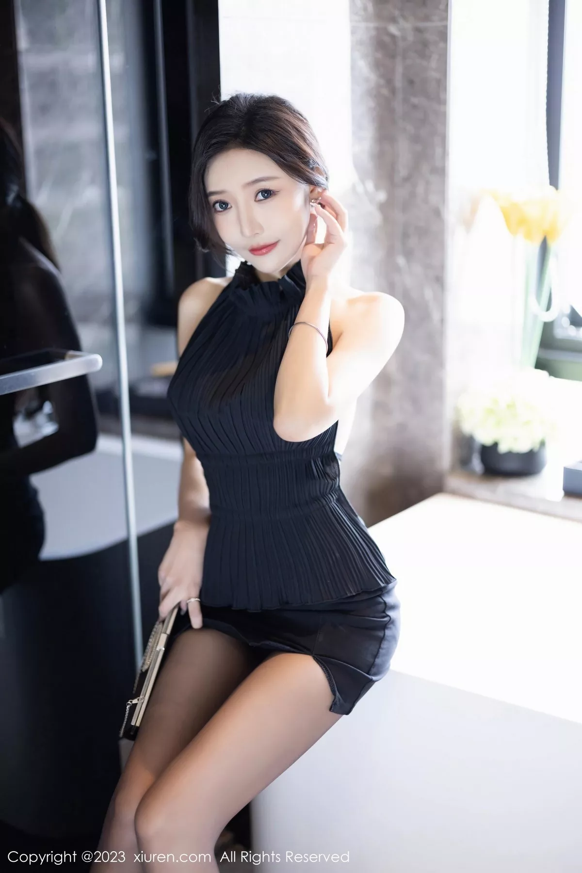 秀人集.com_[XiuRen秀人网]No.6891_女神王馨瑶yanni脱黑色短裙露超薄无内黑丝秀火辣身材诱惑写真83P