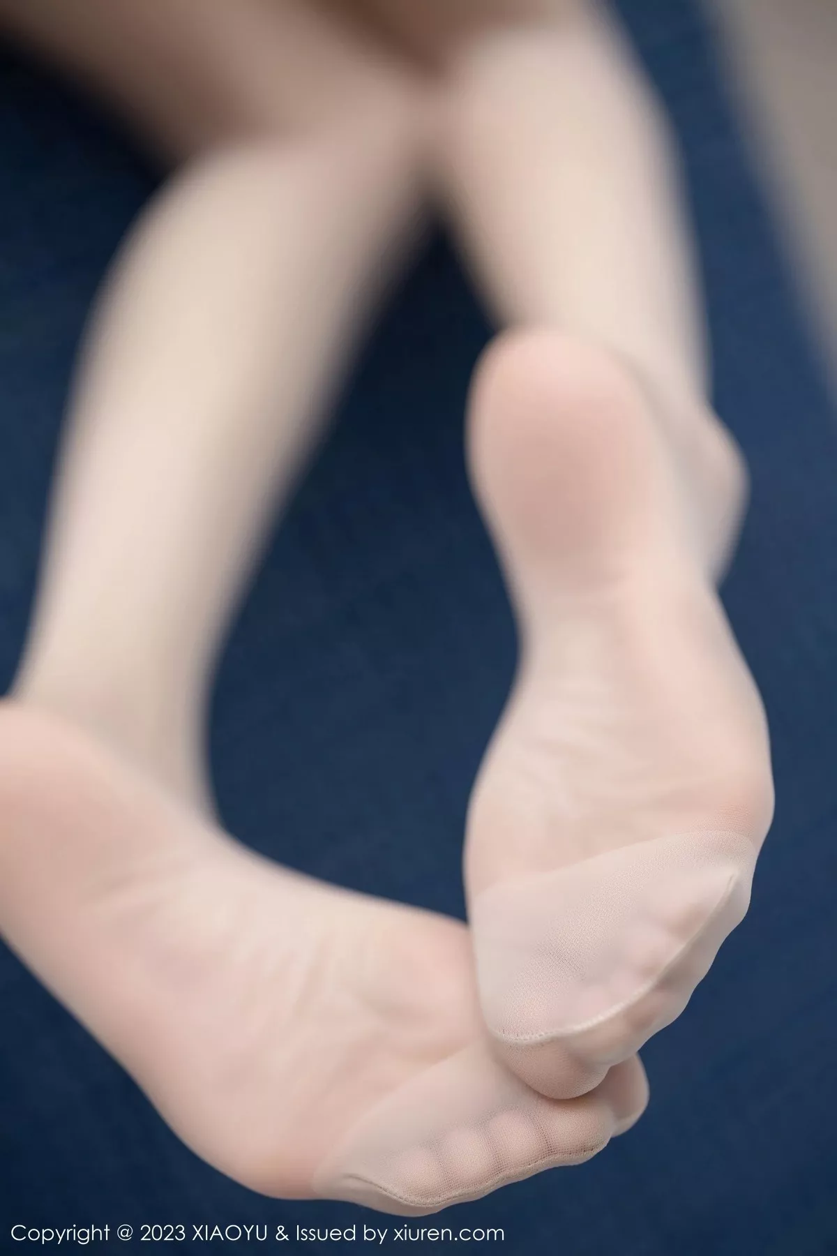 秀人集.com_[XiaoYu画语界]Vol.1050_模特程程程白色吊带长裙+粉红色薄纱布兜秀曼妙身姿诱惑写真88P