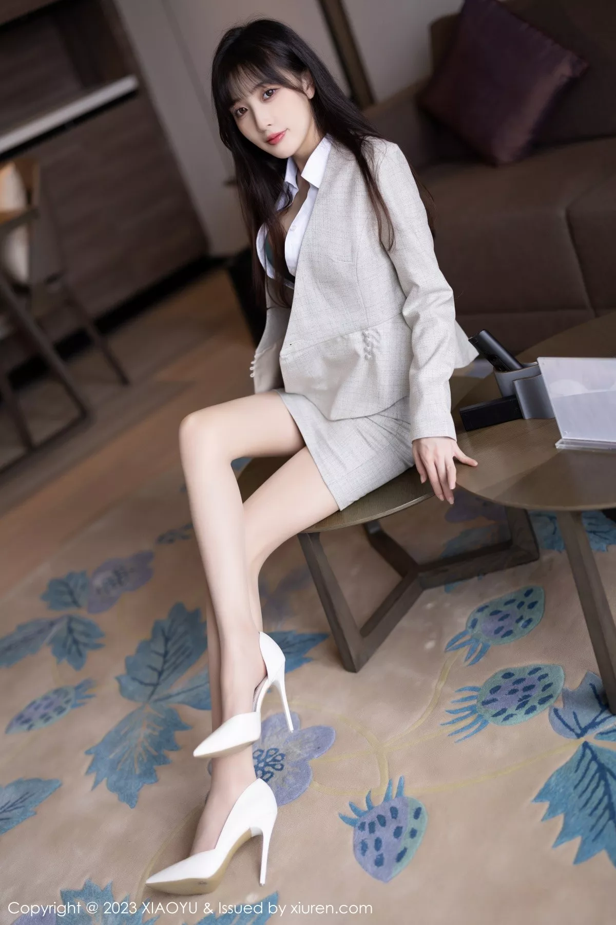 秀人集.com_[XiaoYu画语界]Vol.1034_模特林星阑半脱Ol职业装露性感墨绿色内衣配原色丝袜诱惑写真87P