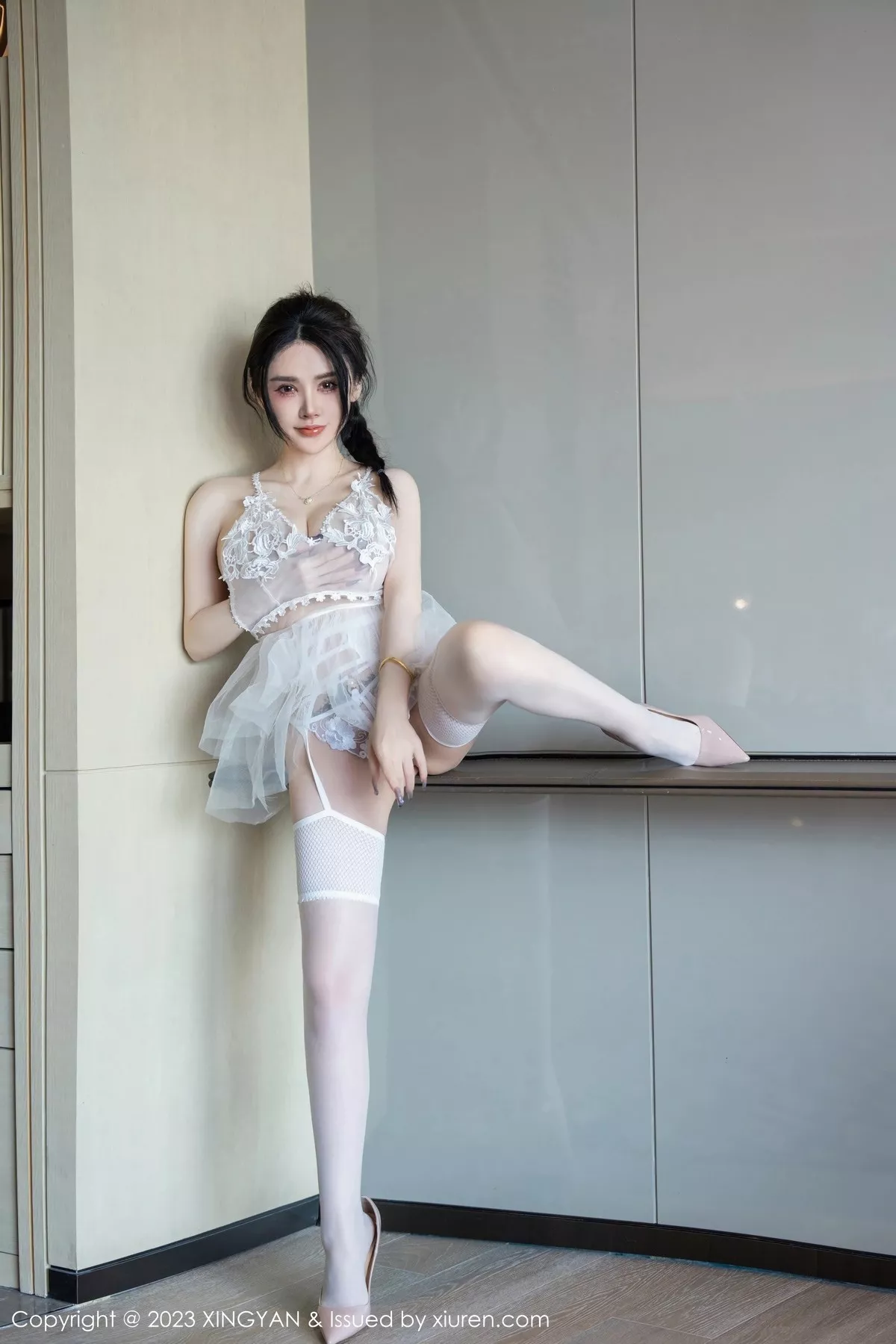 秀人集.com_[XINGYAN星颜社]VOL.196_模特潘娇娇性感白色蕾丝轻透情趣服饰秀巨乳肥臀极致诱惑写真80P