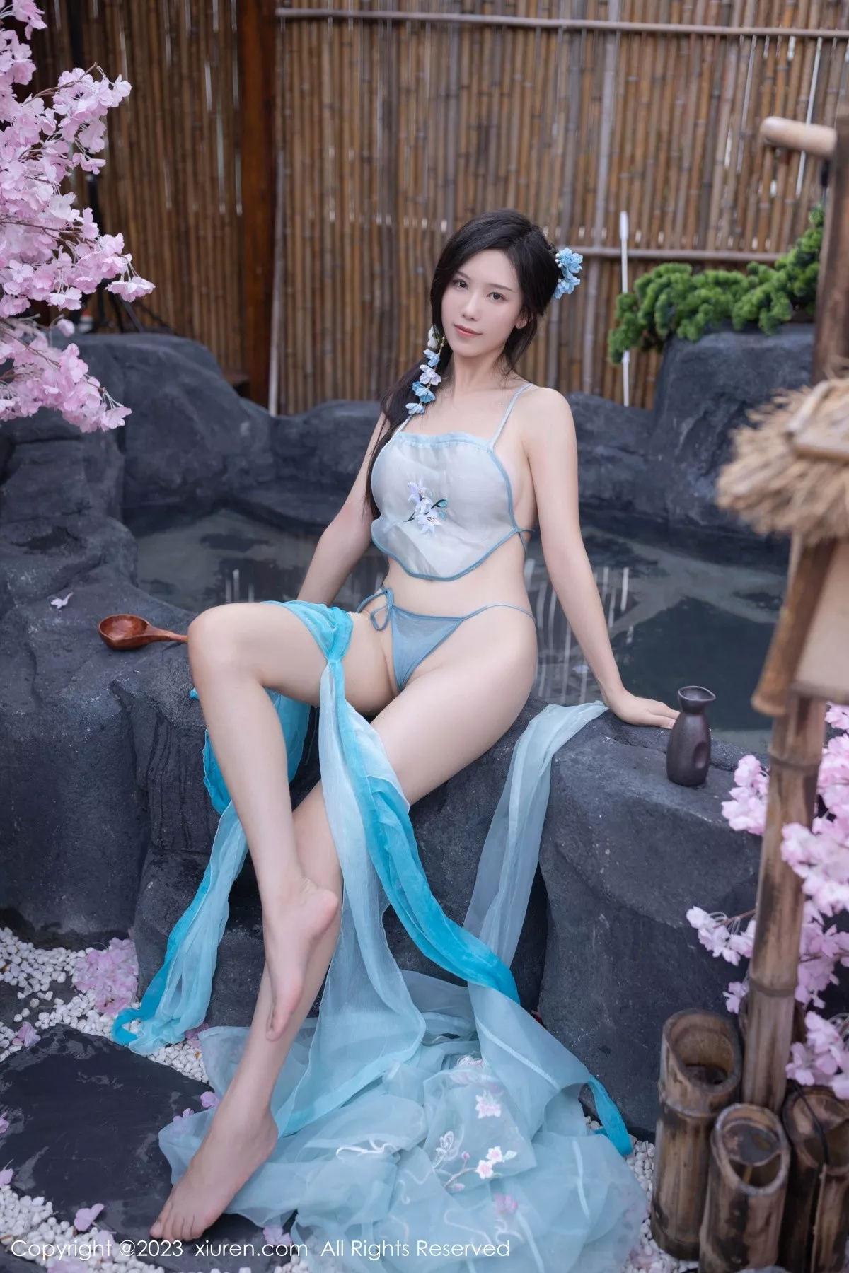 秀人集.com_[XiuRen秀人网]No.6991_模特利世户外温泉性感浅蓝色古装服饰秀曼妙身姿惹火诱惑写真74P