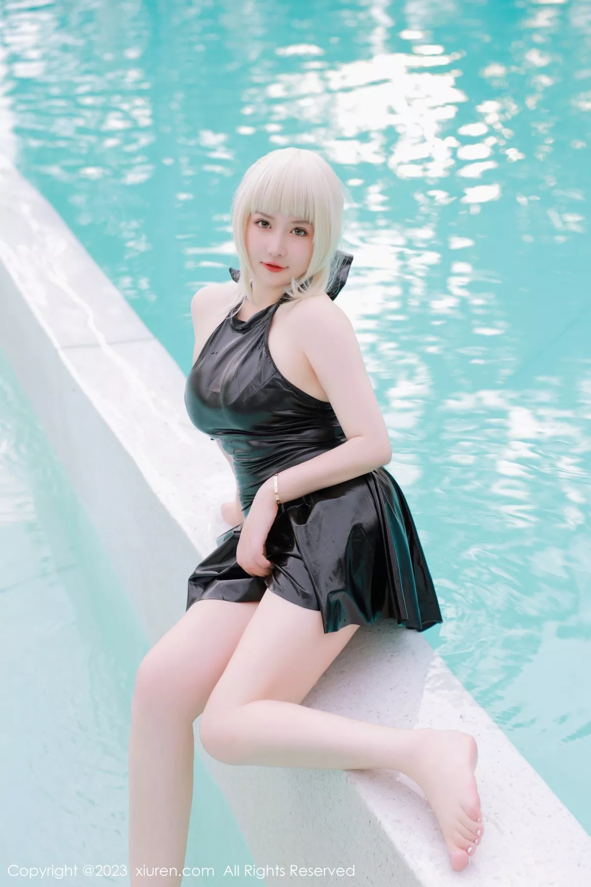 秀人集.com_[XiuRen秀人网]No.6984_模特养乐多DoDo性感黑色Cosplay装扮秀丰满身材惹火诱惑写真75P