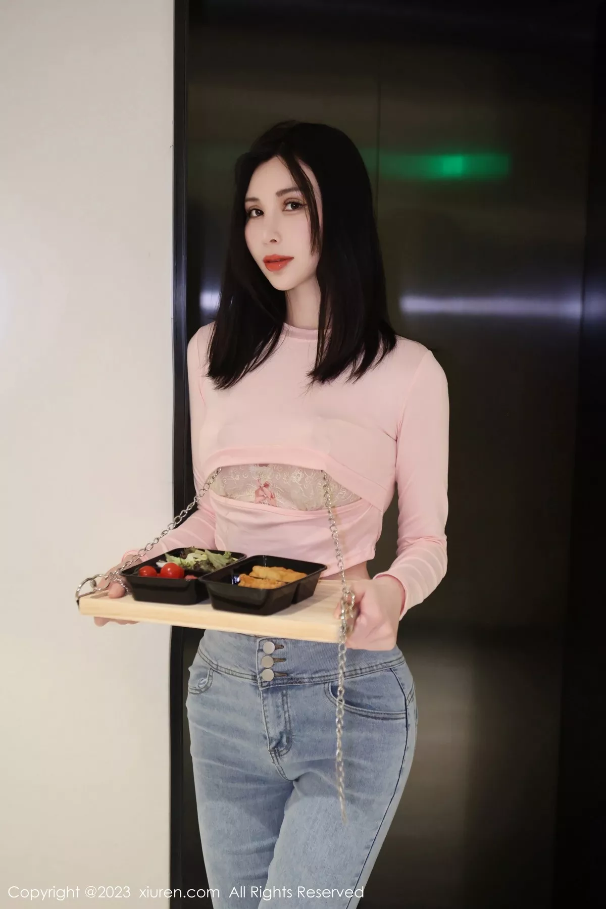 秀人集.com_[XiuRen秀人网]No.6992_模特王曼柔粉色衣配牛仔裤露粉色蕾丝内衣秀曼妙身姿诱惑写真82P