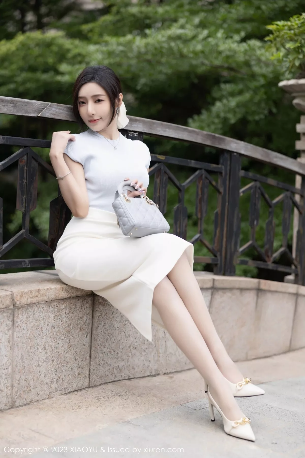 秀人集.com_[XiaoYu画语界]Vol.1059_女神王馨瑶yanni淡粉色内衣配超薄无内肉丝秀惹火身材诱惑写真84P