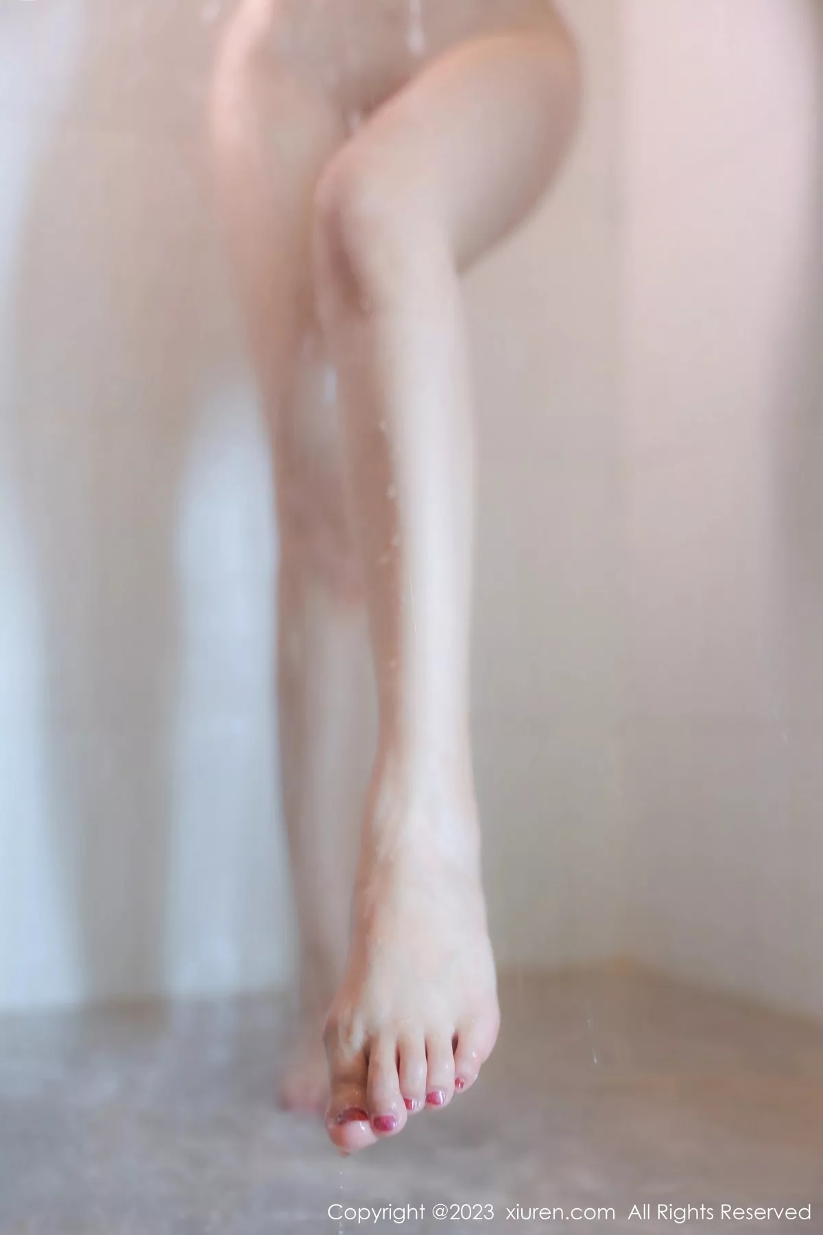 秀人集.com_[XiuRen秀人网]No.7001_模特汐汐baby性感深色收身衣配运动裤秀凹凸惹火身材诱惑写真98P