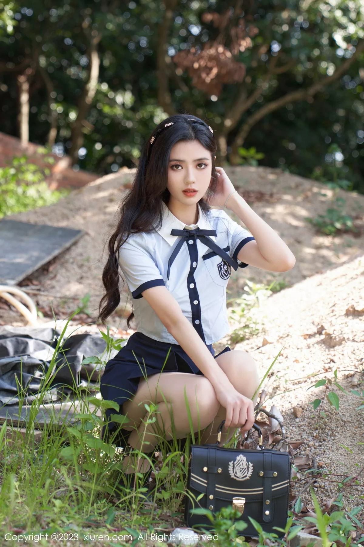 秀人集.com_[XiuRen秀人网]No.7028_模特浅浅Danny户外脱性感Jk露粉色蕾丝内衣秀完美身材诱惑写真95P