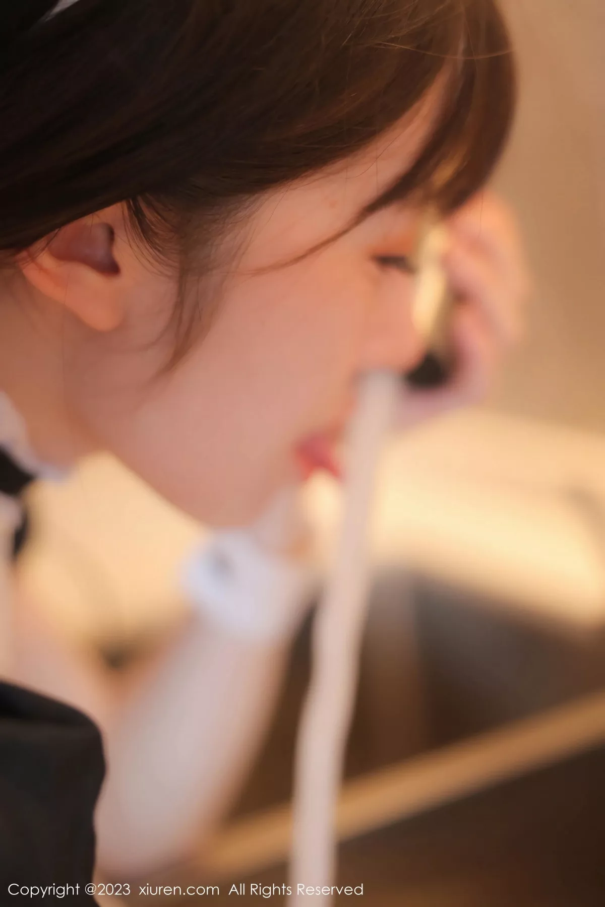 秀人集.com_[XiuRen秀人网]No.7034_模特林悠悠性感黑色女仆服饰配黑色网格袜秀曼妙身姿诱惑写真84P