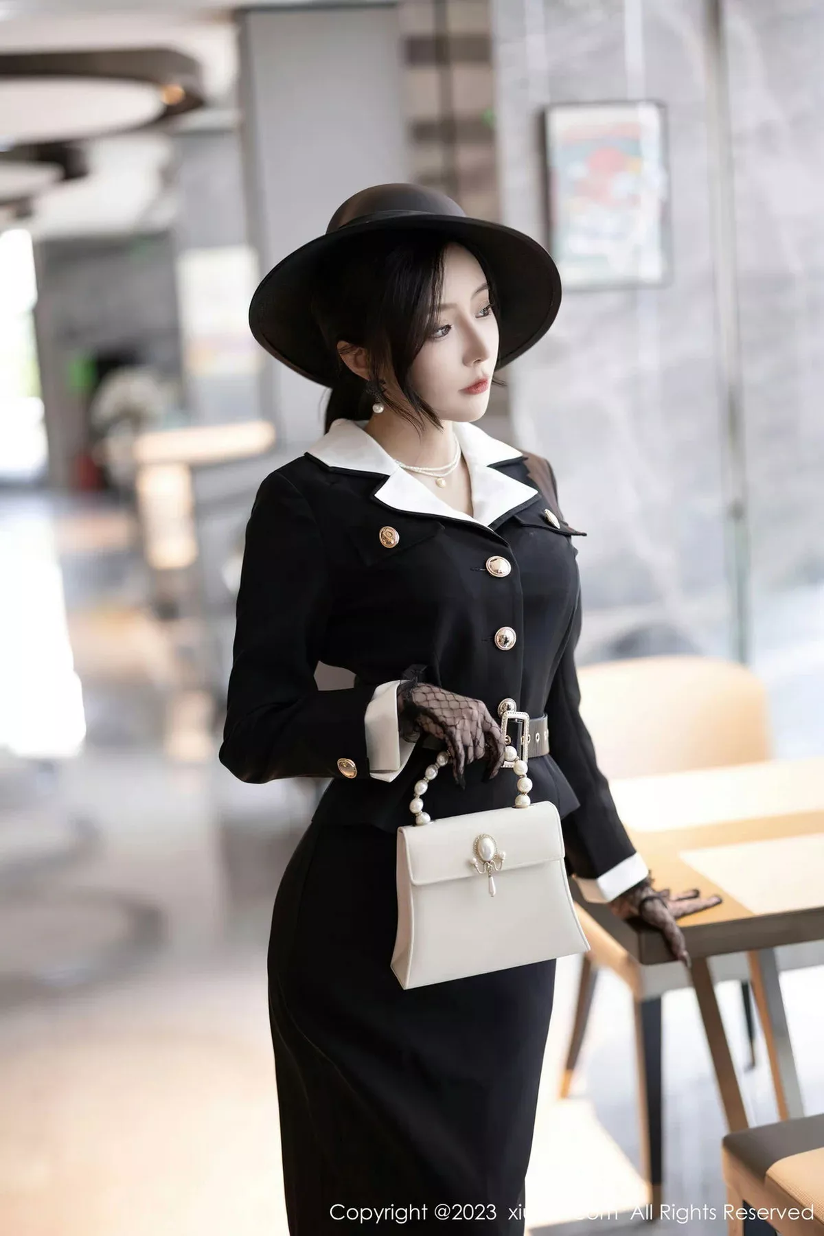 秀人集.com_[XiuRen秀人网]No.7048_女神王馨瑶yanni墨绿色轻透蕾丝内衣配黑丝秀完美身材诱惑写真81P