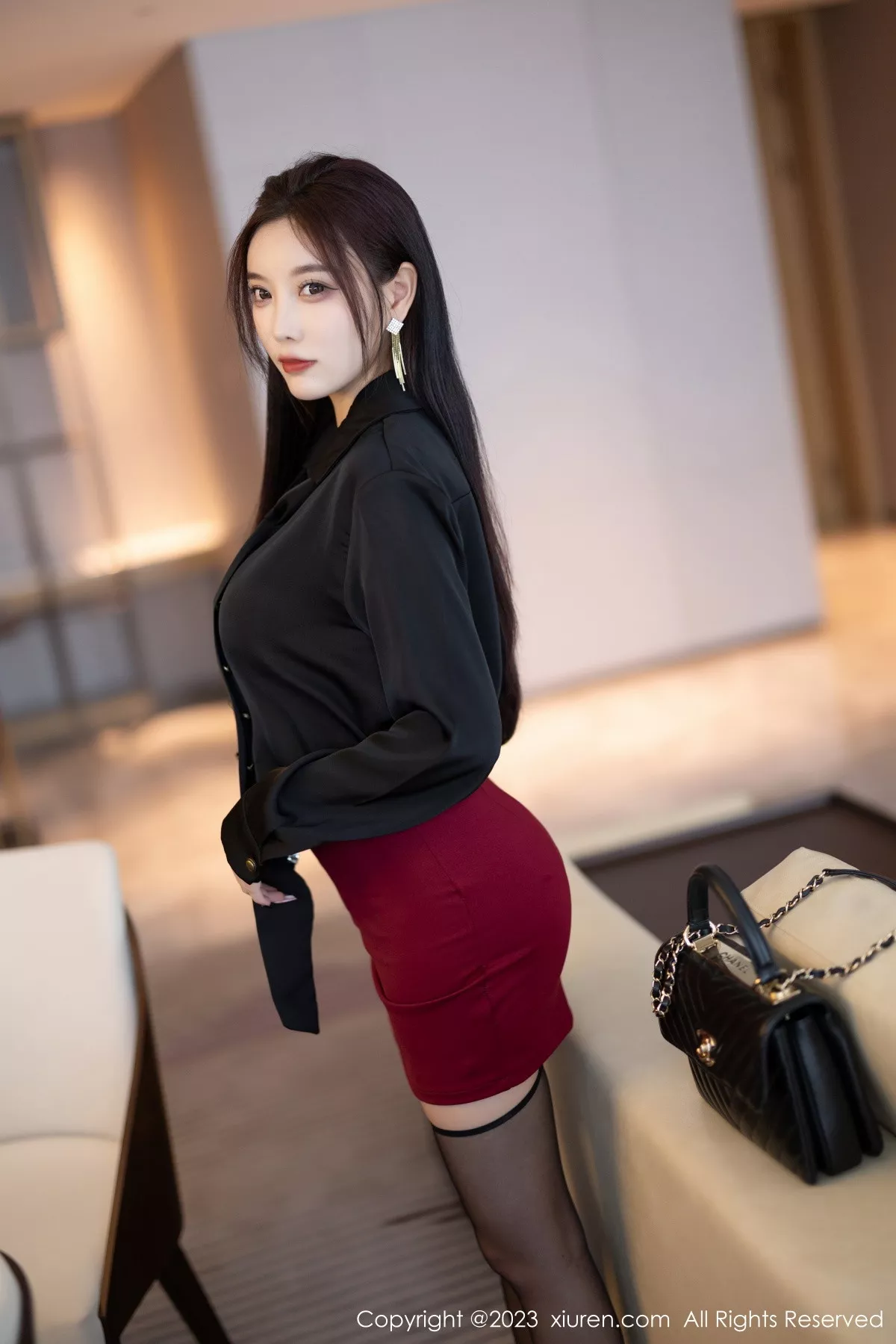 秀人集.com_[XiuRen秀人网]No.7062_女神杨晨晨Yome脱深蓝上衣露性感肉色蕾丝边内衣迷人诱惑写真81P