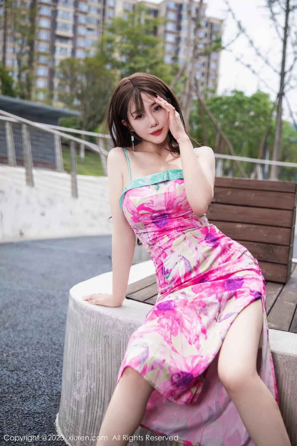 秀人集.com_[XiuRen秀人网]No.7065_模特严利娅Yuliya性感网红情人裙露浅灰蕾丝内衣撩人诱惑写真75P