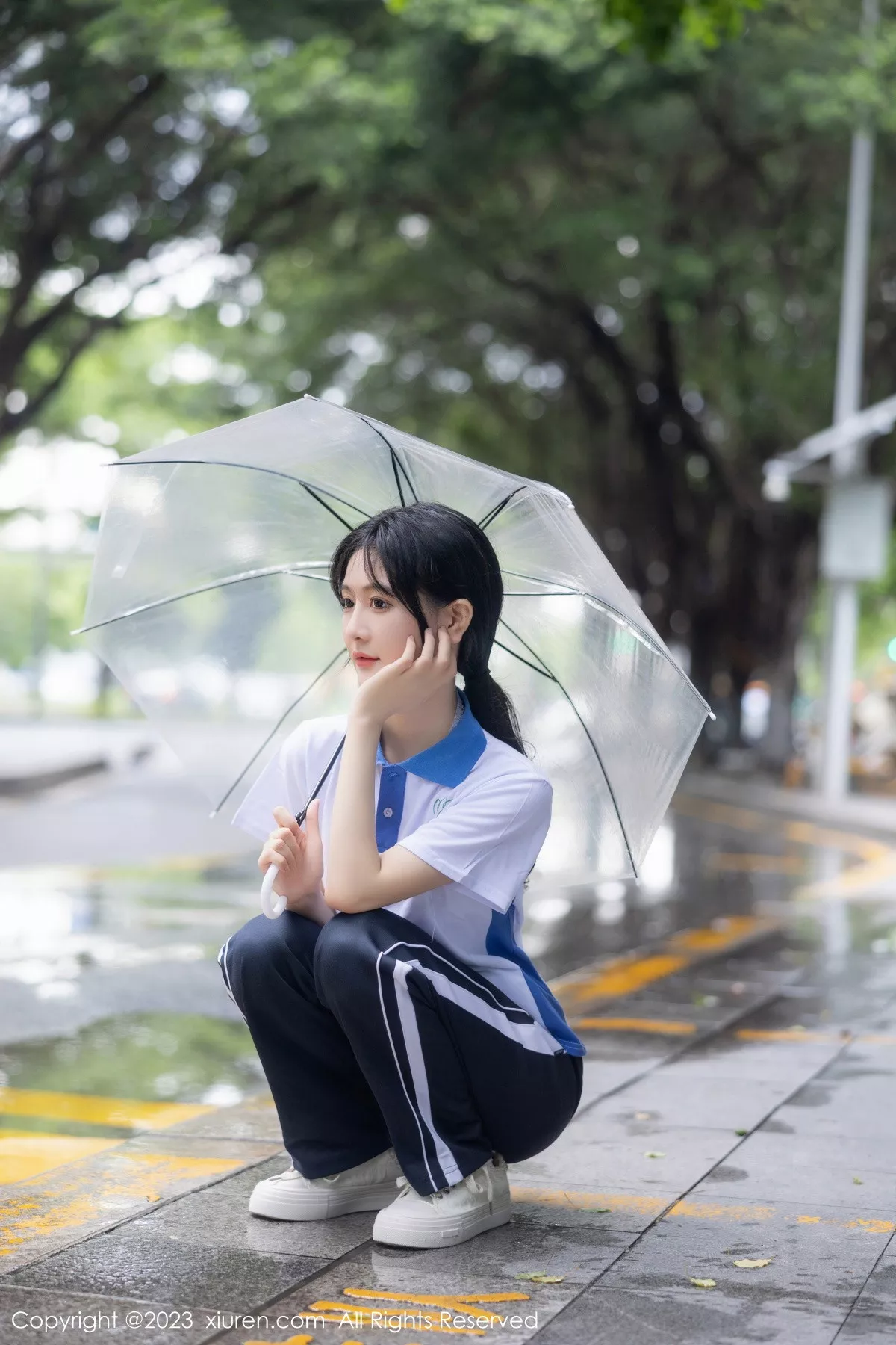 秀人集.com_[XiuRen秀人网]No.7085_模特幼幼性感学妹装扮半脱露蕾丝内衣秀完美身材迷人诱惑写真102P