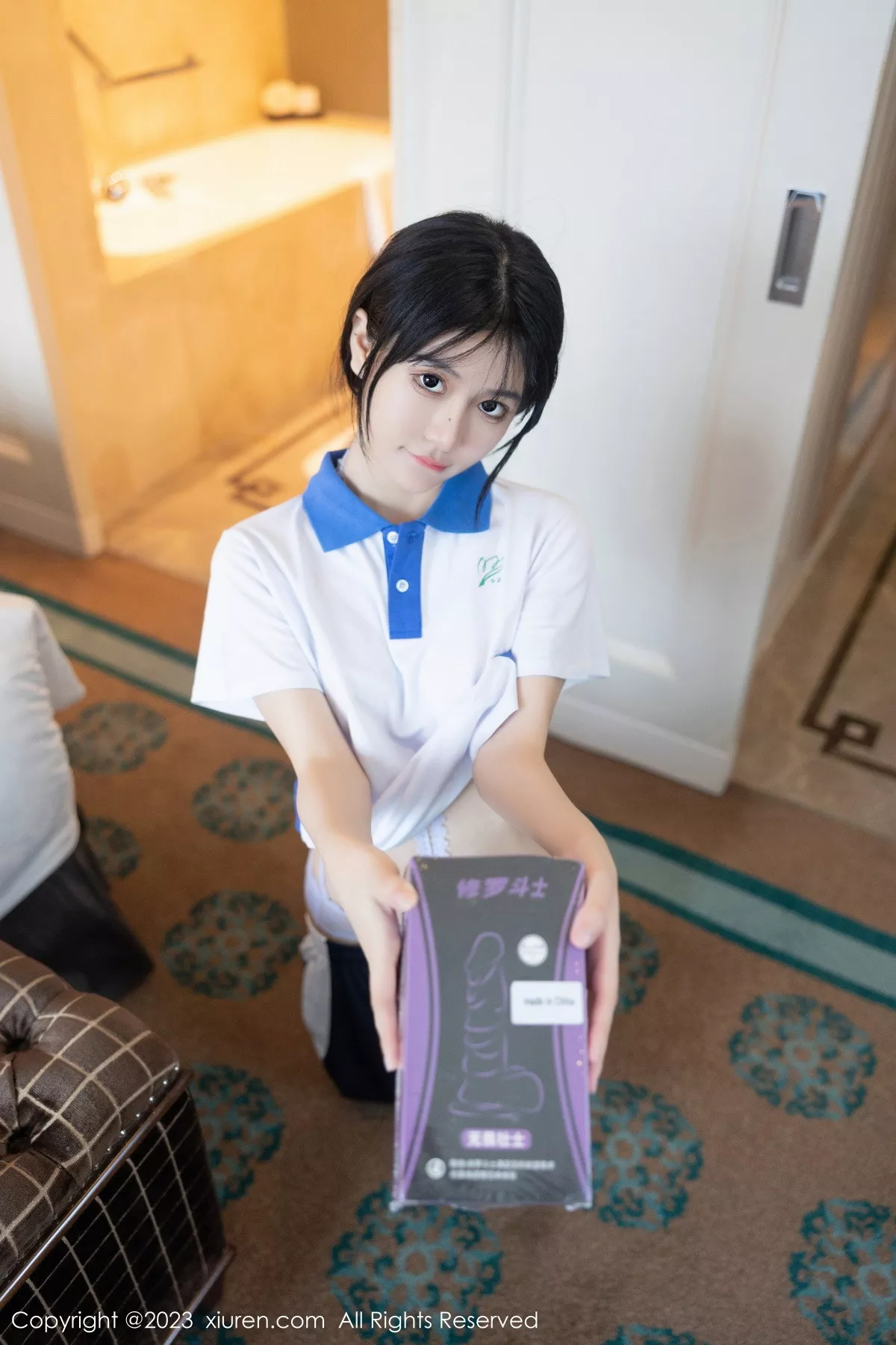 秀人集.com_[XiuRen秀人网]No.7085_模特幼幼性感学妹装扮半脱露蕾丝内衣秀完美身材迷人诱惑写真102P