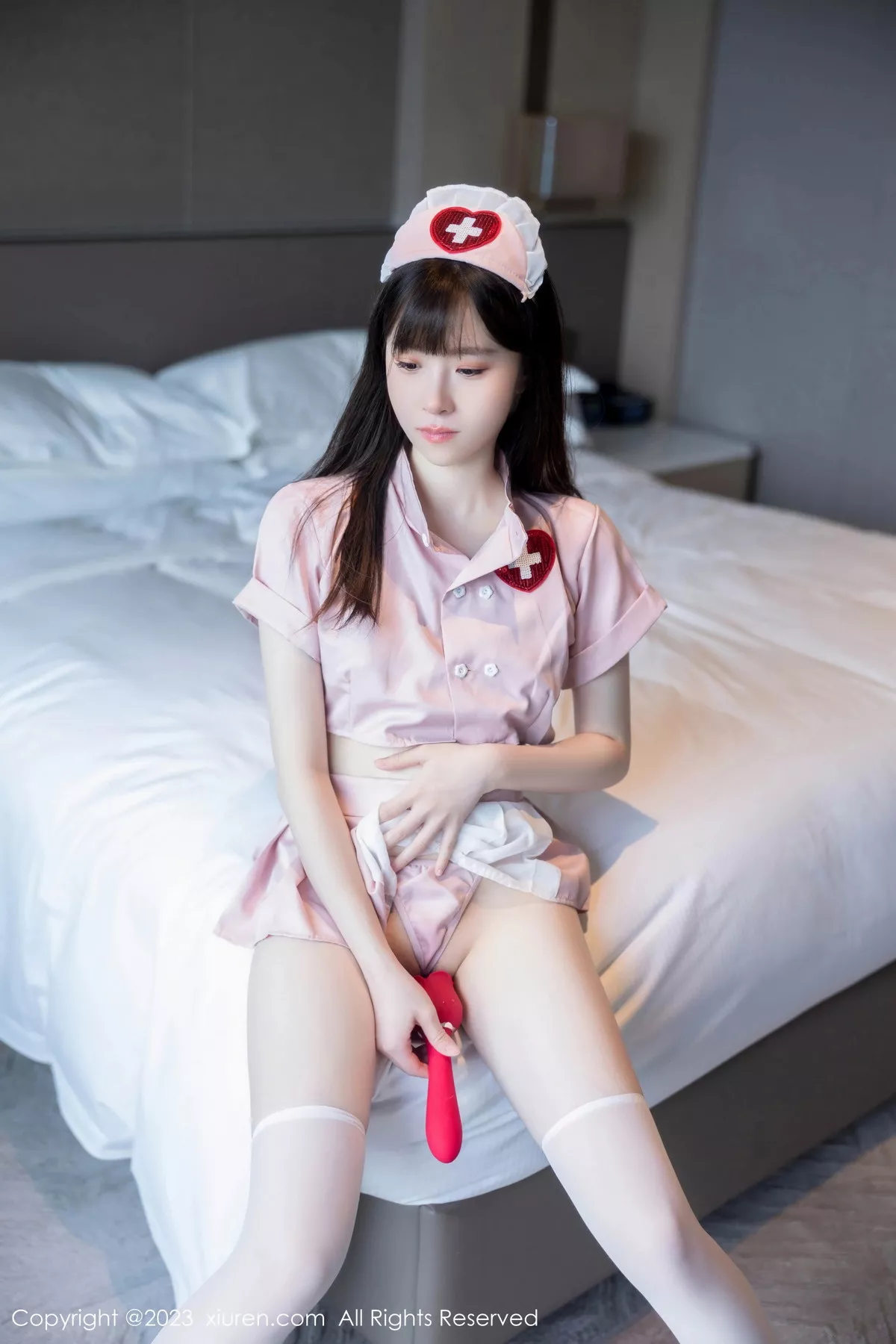 秀人集.com_[XiuRen秀人网]No.7090_模特林悠悠性感粉色情趣护士服配白色丝袜秀曼妙身姿诱惑写真79P