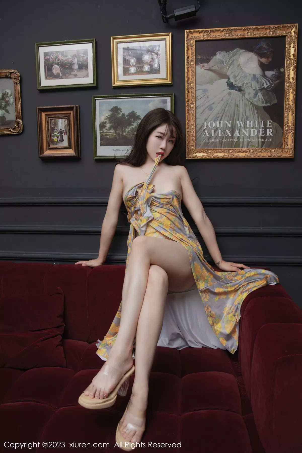 秀人集.com_[XiuRen秀人网]No.6949_模特严利娅Yuliya性感黄灰色睡裙半撩秀翘臀美腿惹火诱惑写真84P