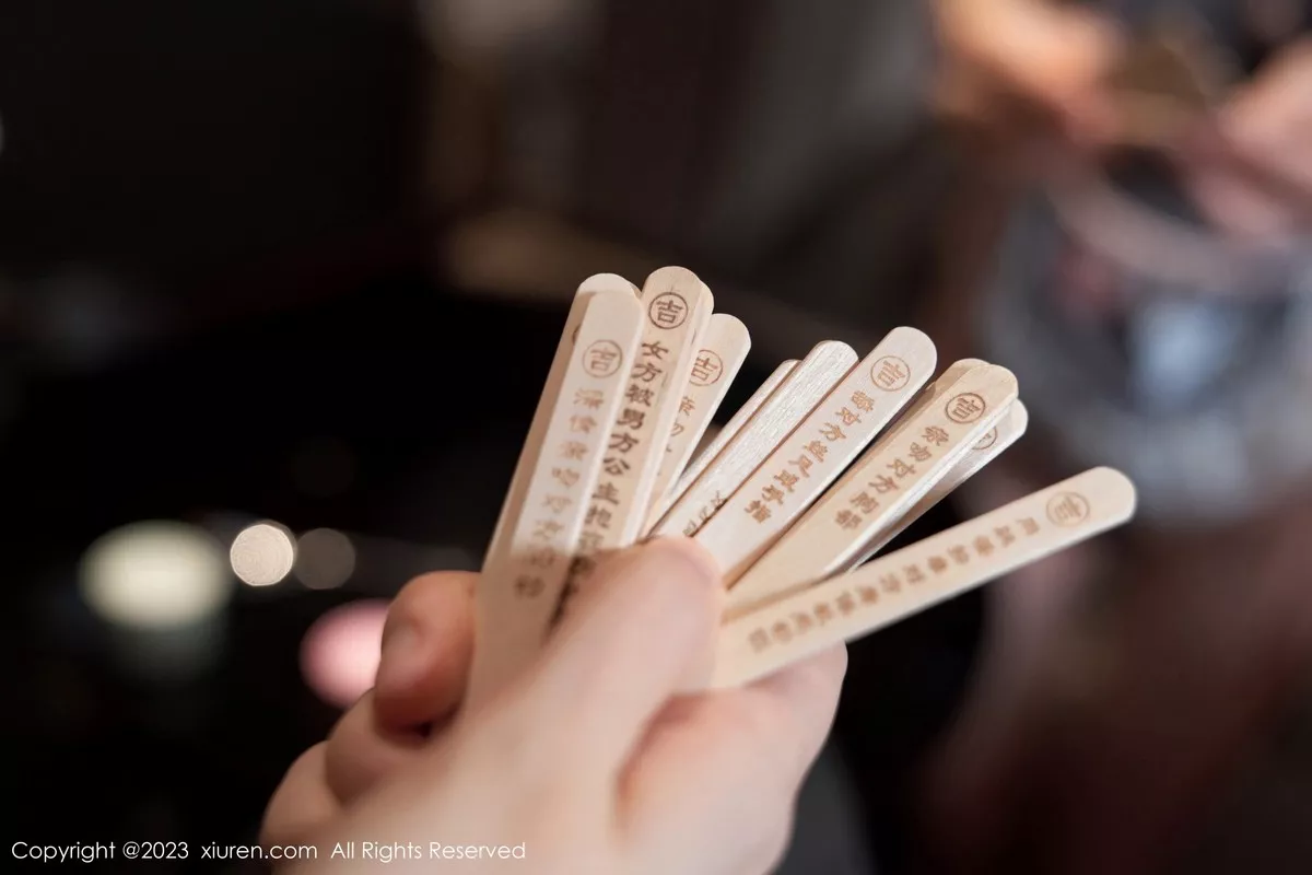 秀人集.com_[XiuRen秀人网]No.6963_女神周于希Sally脱白色长裙粽叶裹身秀惹火身材撩人诱惑写真108P