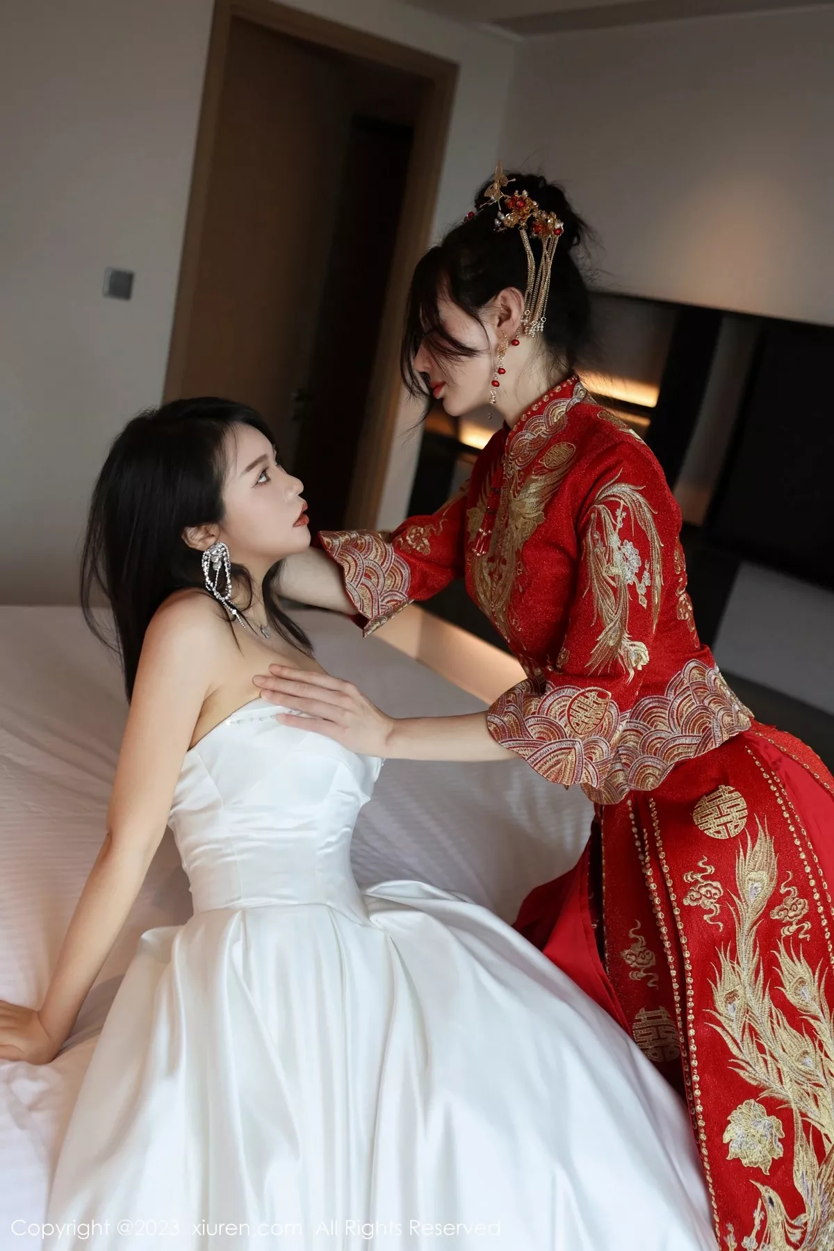 秀人集.com_[XiuRen秀人网]No.6957_模特合集王曼柔私房性感内衣配原色丝袜秀曼妙身姿诱惑写真85P