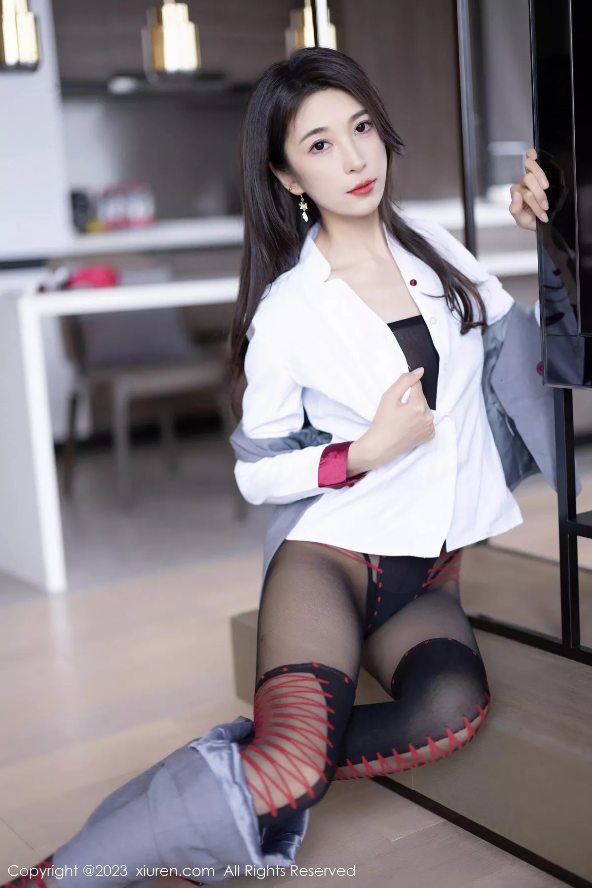 秀人集.com_[XiuRen秀人网]No.6967_模特林乐一性感灰色制服露黑色轻透连体衣秀曼妙身姿诱惑写真87P