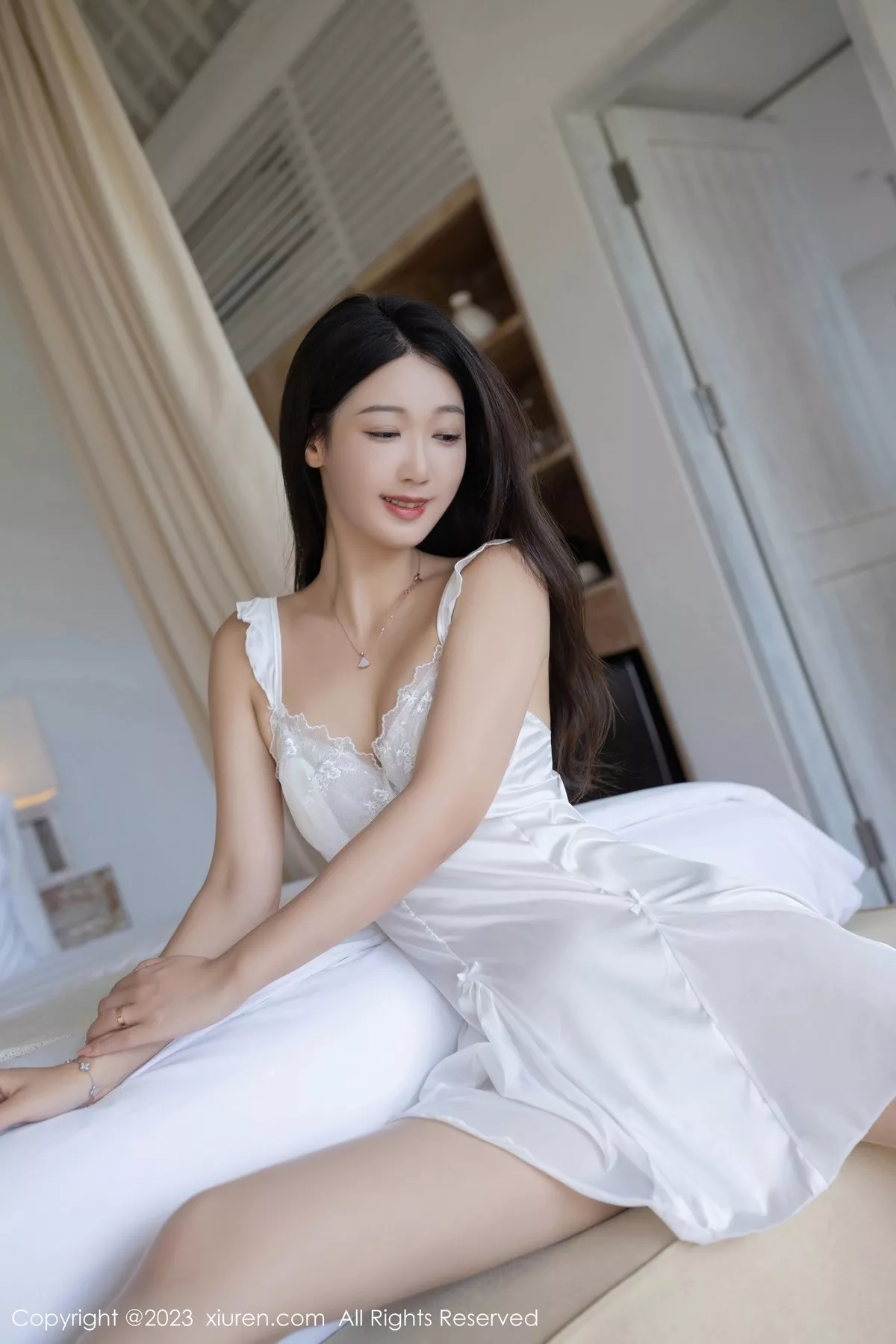 秀人集.com_[XiuRen秀人网]No.6976_模特唐安琪白色连衣长裙+性感白色吊带睡裙秀曼妙身姿诱惑写真80P