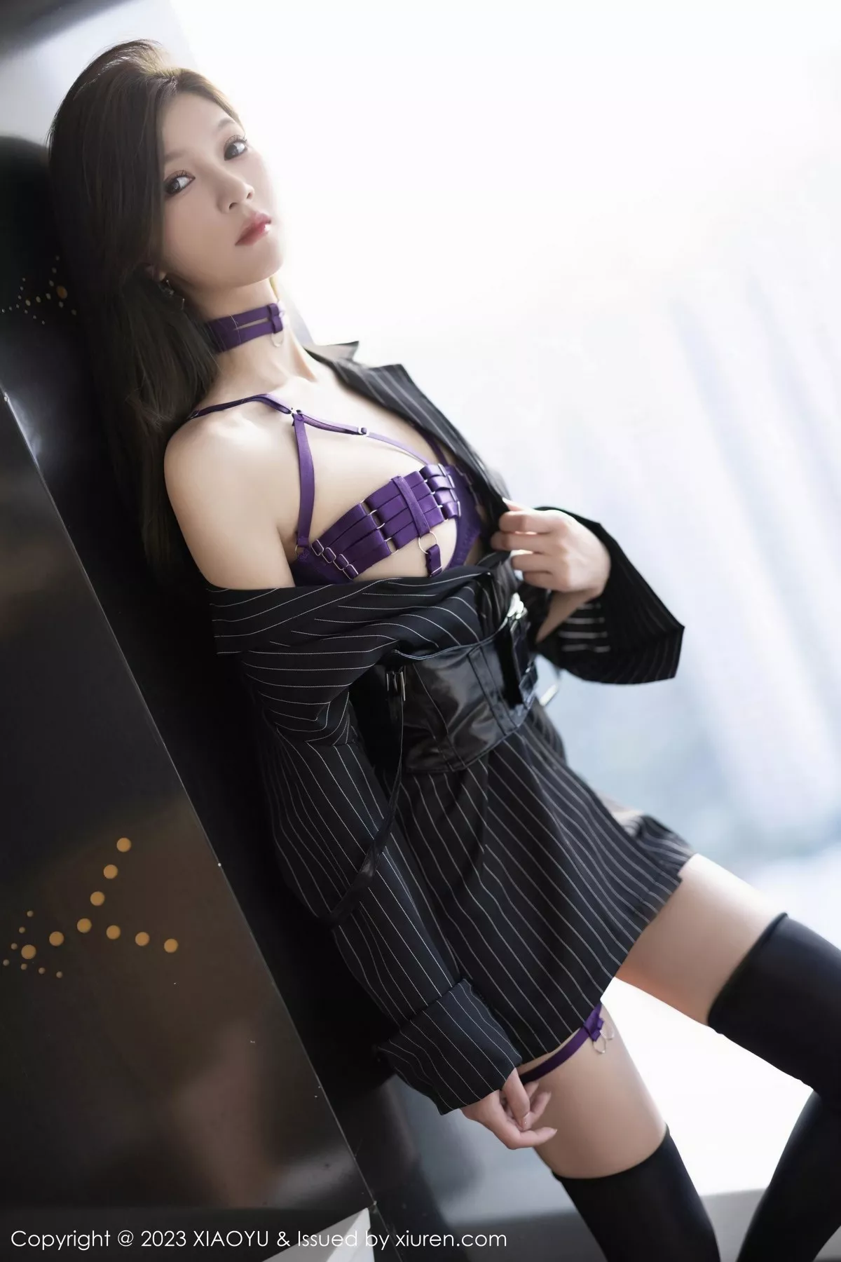 秀人集.com_[XiaoYu画语界]Vol.1056_模特程程程脱深色条纹服露性感紫色情趣内衣秀完美身材诱惑写真88P