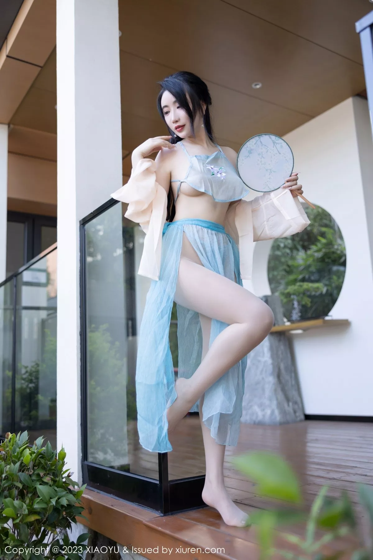 秀人集.com_[XiaoYu画语界]Vol.1057_女神Cherry樱桃酱淡蓝古装服饰配超薄肉丝秀惹火身材诱惑写真81P