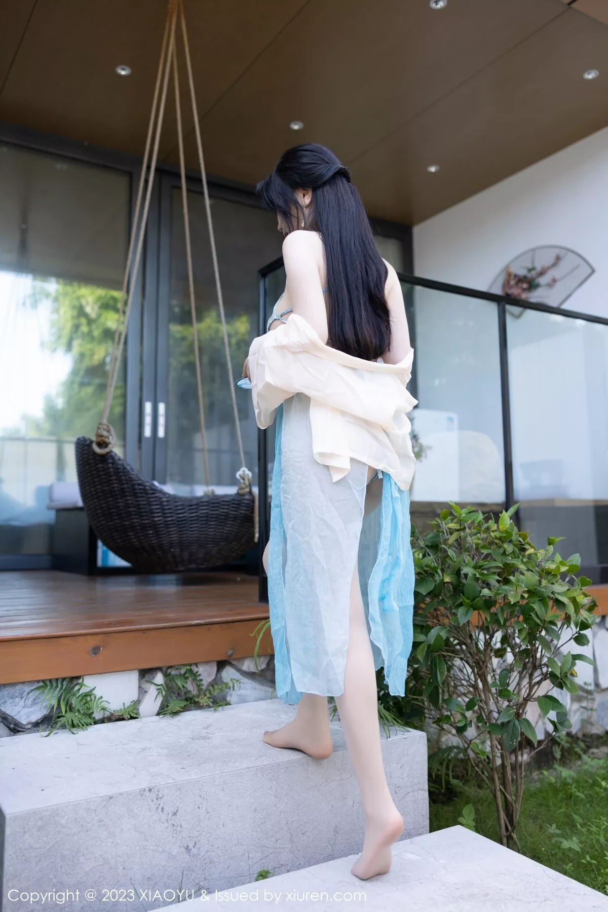 秀人集.com_[XiaoYu画语界]Vol.1057_女神Cherry樱桃酱淡蓝古装服饰配超薄肉丝秀惹火身材诱惑写真81P