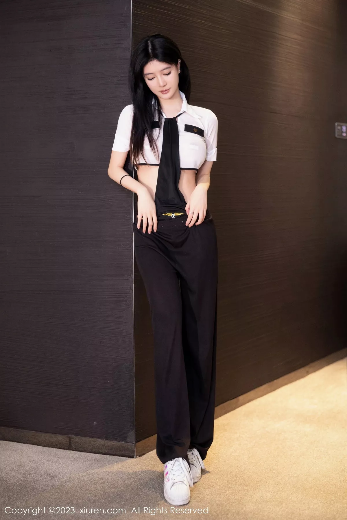 秀人集.com_[XiuRen秀人网]No.7159_模特幼幼性感白色上衣配黑色长裤露丁字裤秀翘臀美腿诱惑写真83P