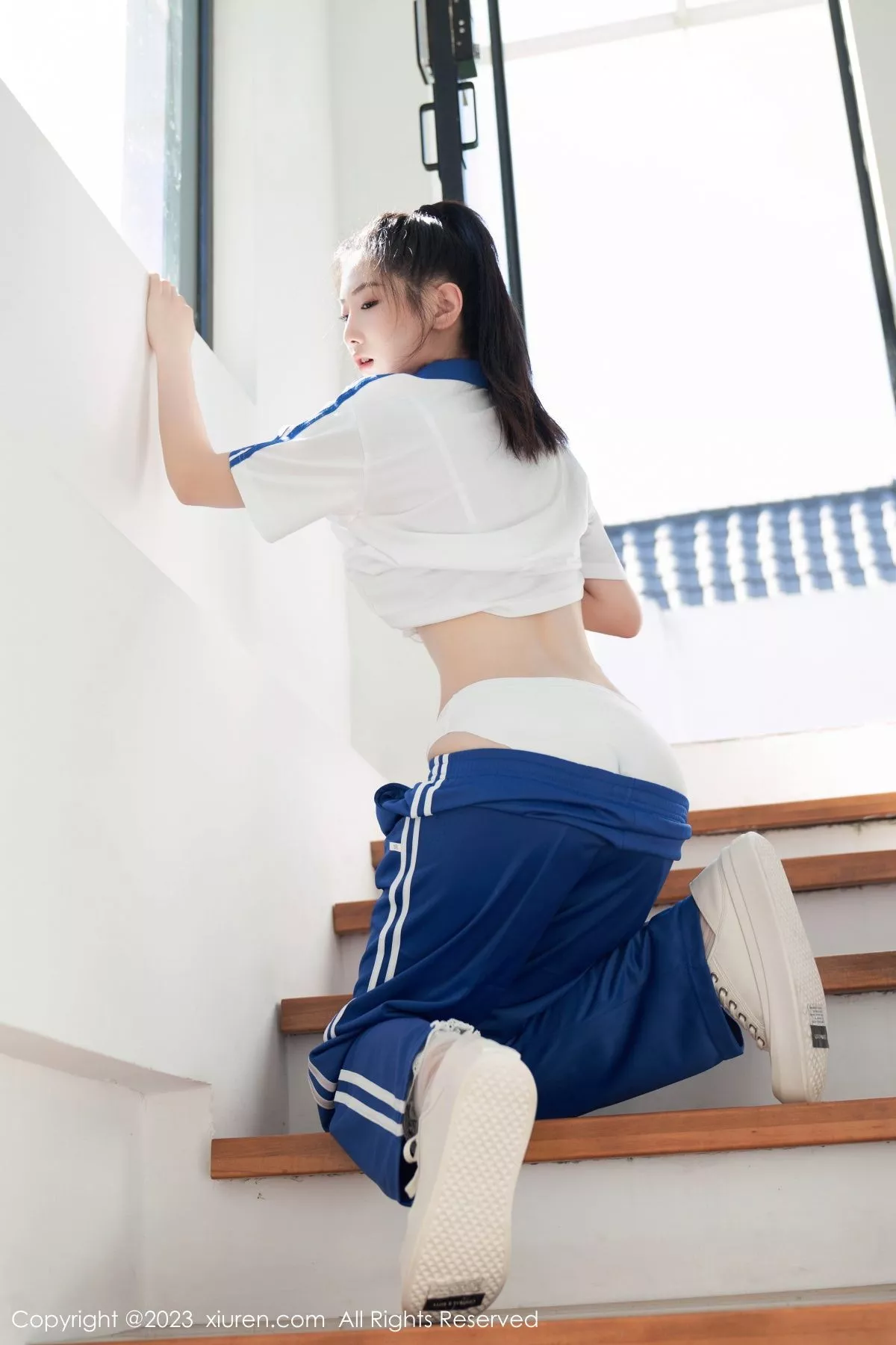 秀人集.com_[XiuRen秀人网]No.7110_模特沈青黛脱性感学生制服露白色蕾丝内衣秀完美身材诱惑写真107P