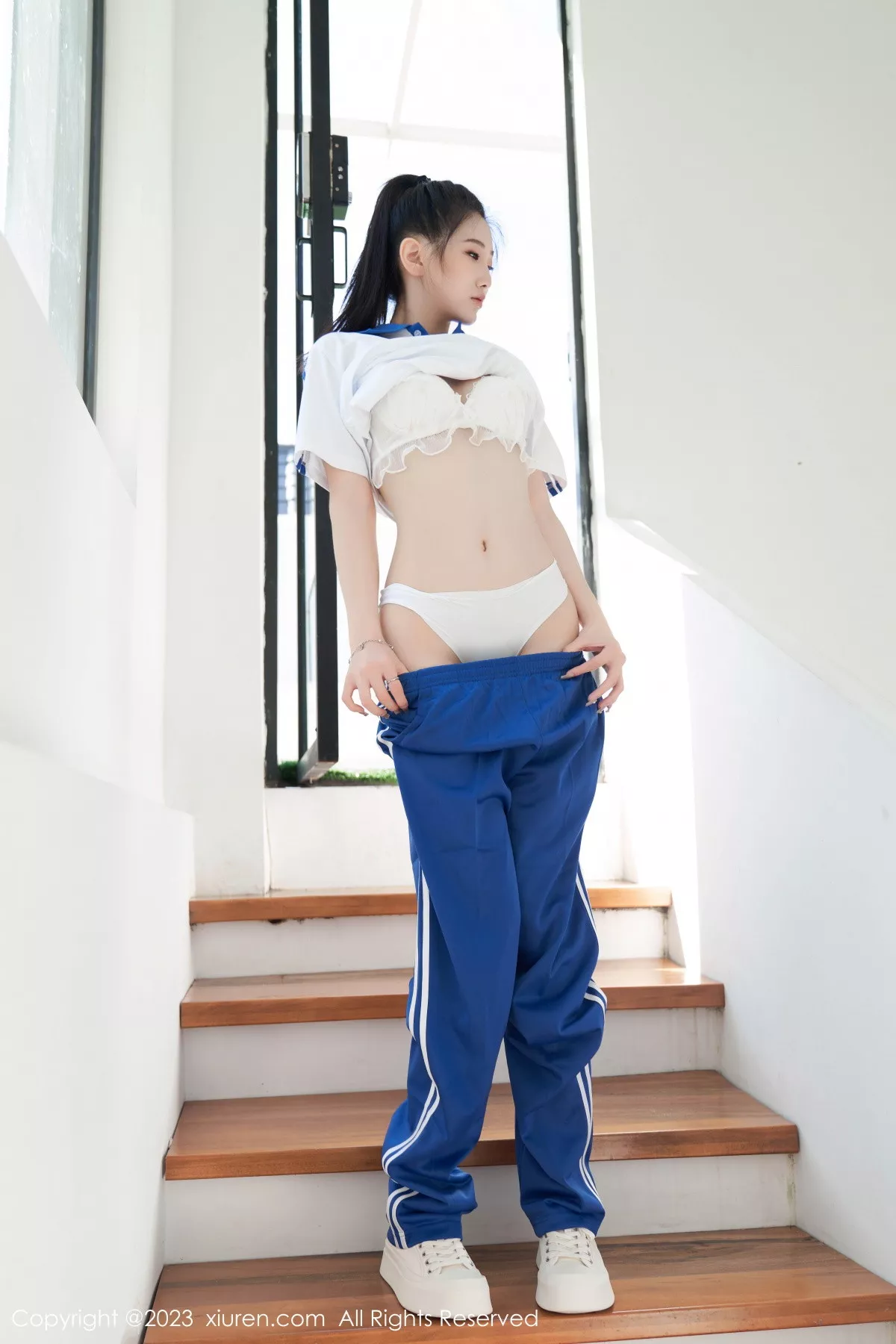 秀人集.com_[XiuRen秀人网]No.7110_模特沈青黛脱性感学生制服露白色蕾丝内衣秀完美身材诱惑写真107P